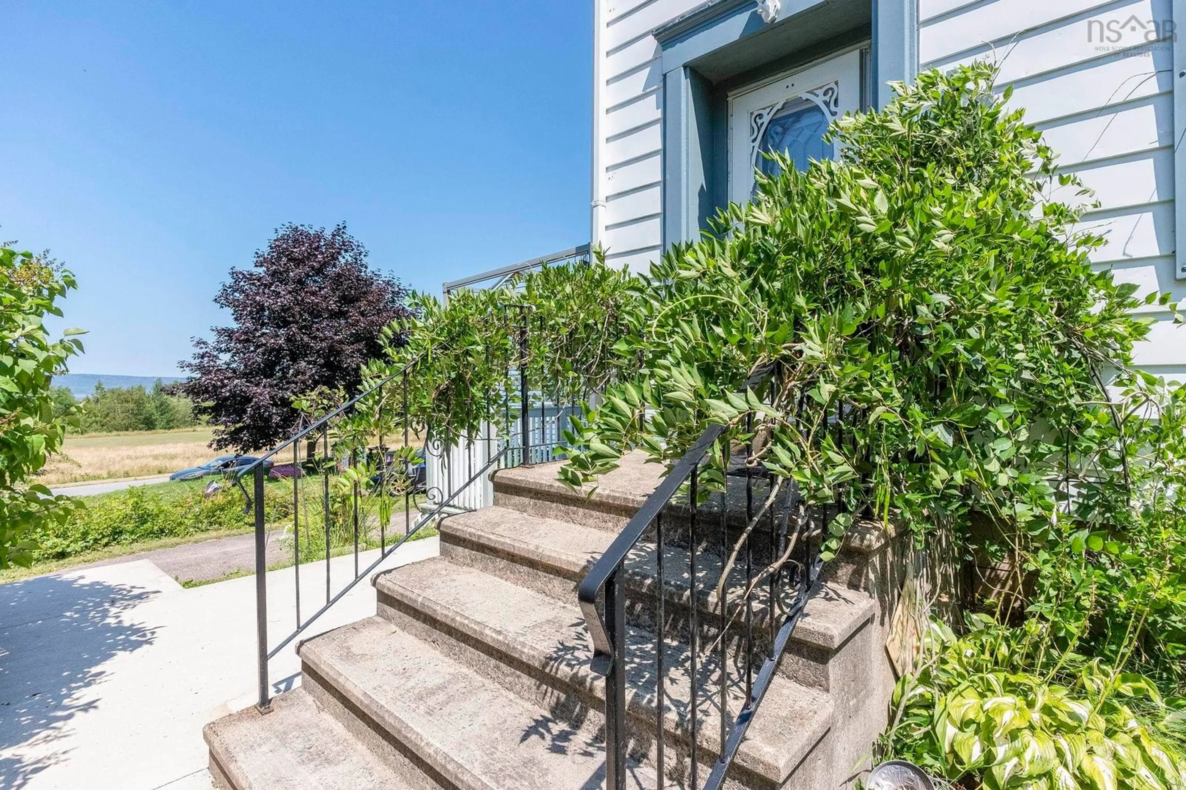 Stairs for 122 Cote Des Neiges Rd, Cornwallis Nova Scotia B0S 1H0