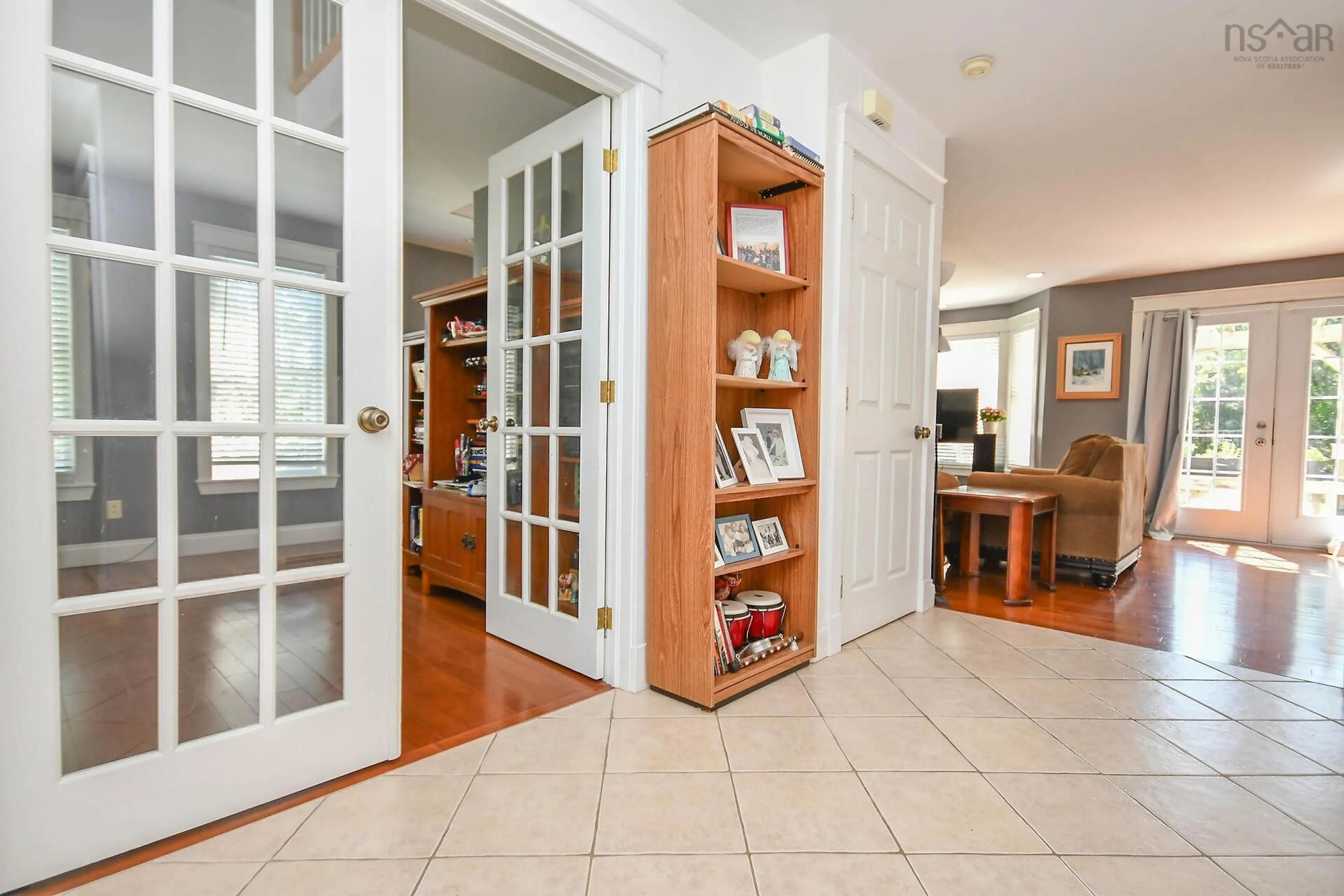 Indoor entryway for 98 Parkside Dr, Valley Nova Scotia B6L 4A5