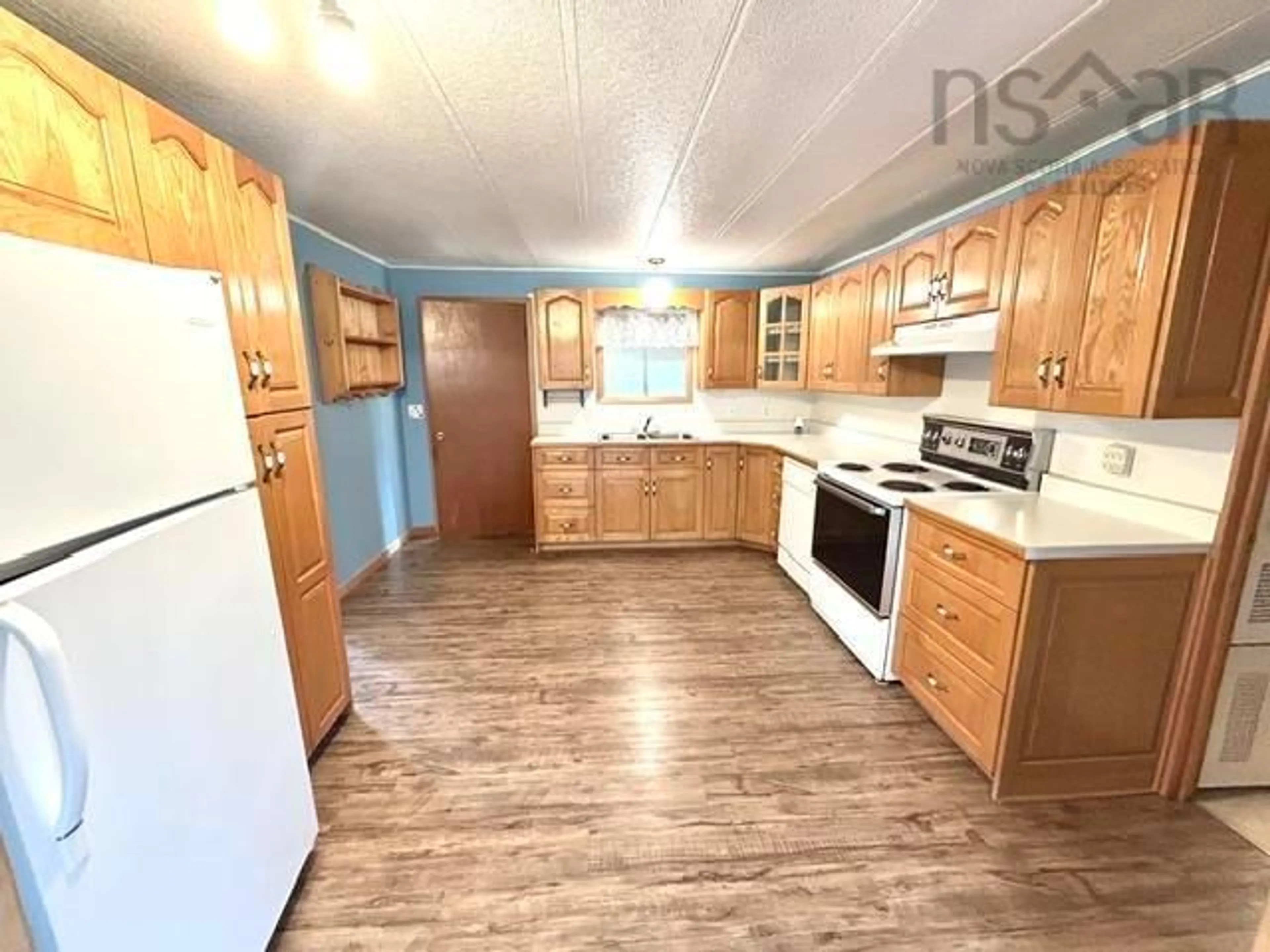 Standard kitchen, unknown for 828 Highway 336, Newton Mills Nova Scotia B0N 2P0