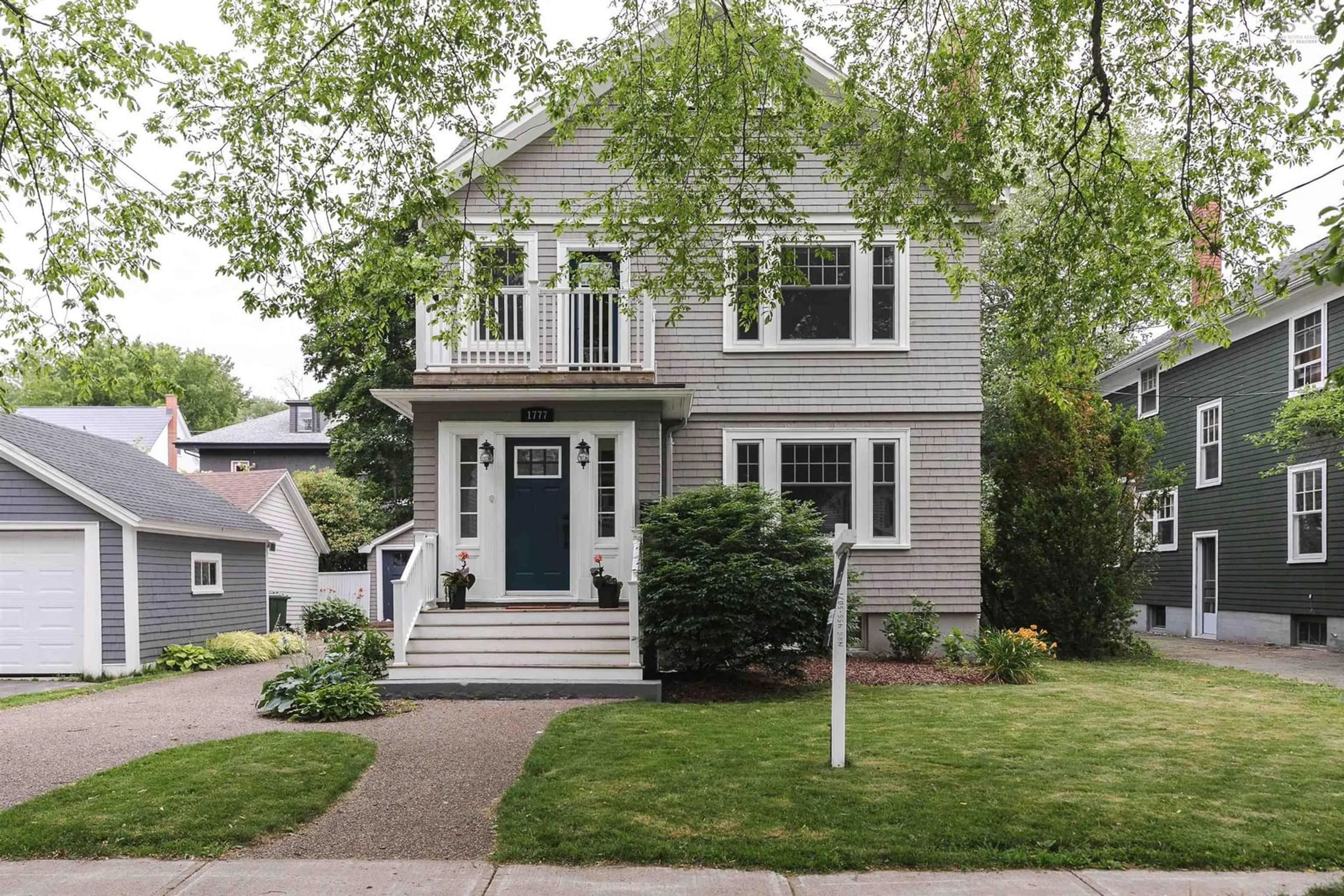 Home with vinyl exterior material, street for 1777 Cambridge St, Halifax Nova Scotia B3H 4A8
