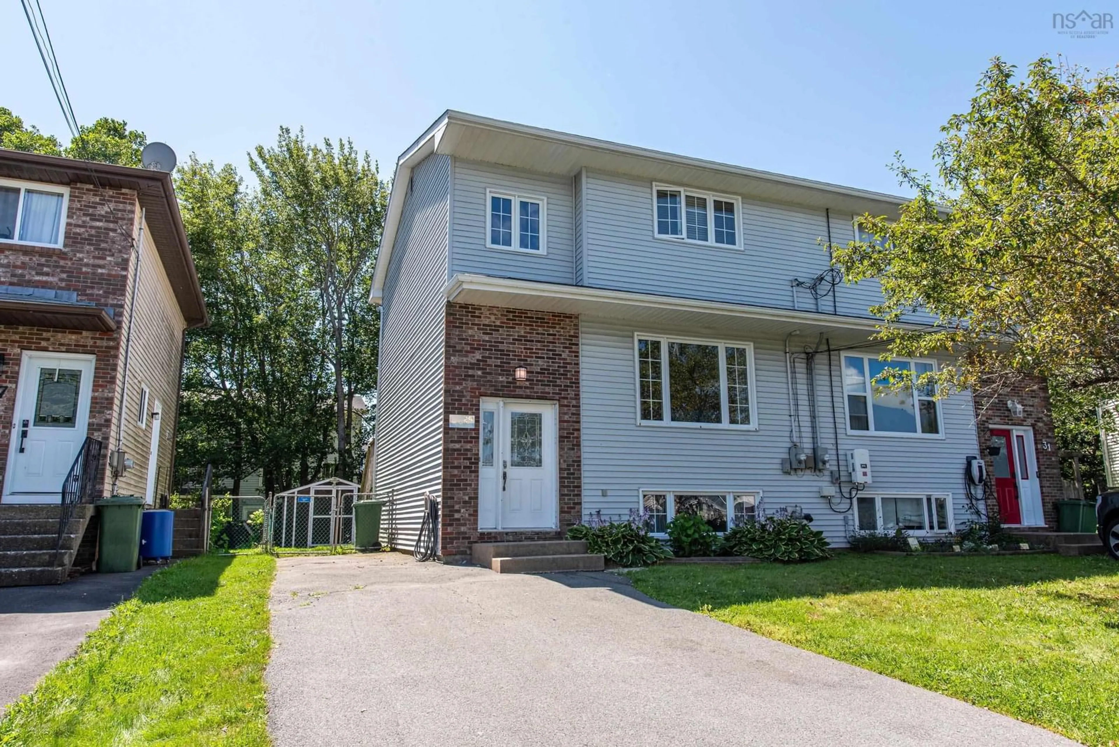 Home with vinyl exterior material, street for 29 Colonna Pl, Dartmouth Nova Scotia B3X 3H8
