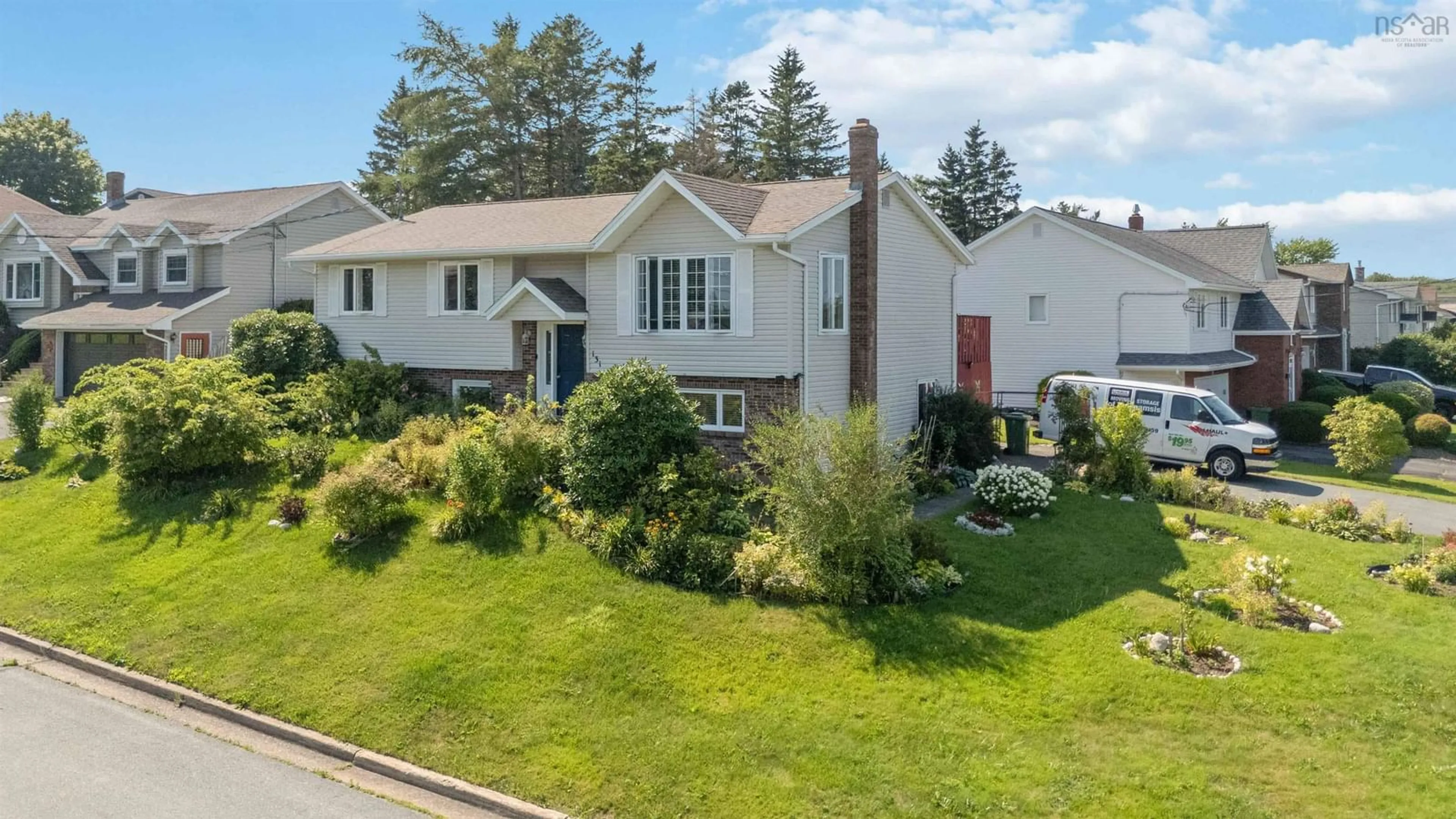 A pic from outside/outdoor area/front of a property/back of a property/a pic from drone, street for 131 Pinewood Cres, Cole Harbour Nova Scotia B2V 2P9
