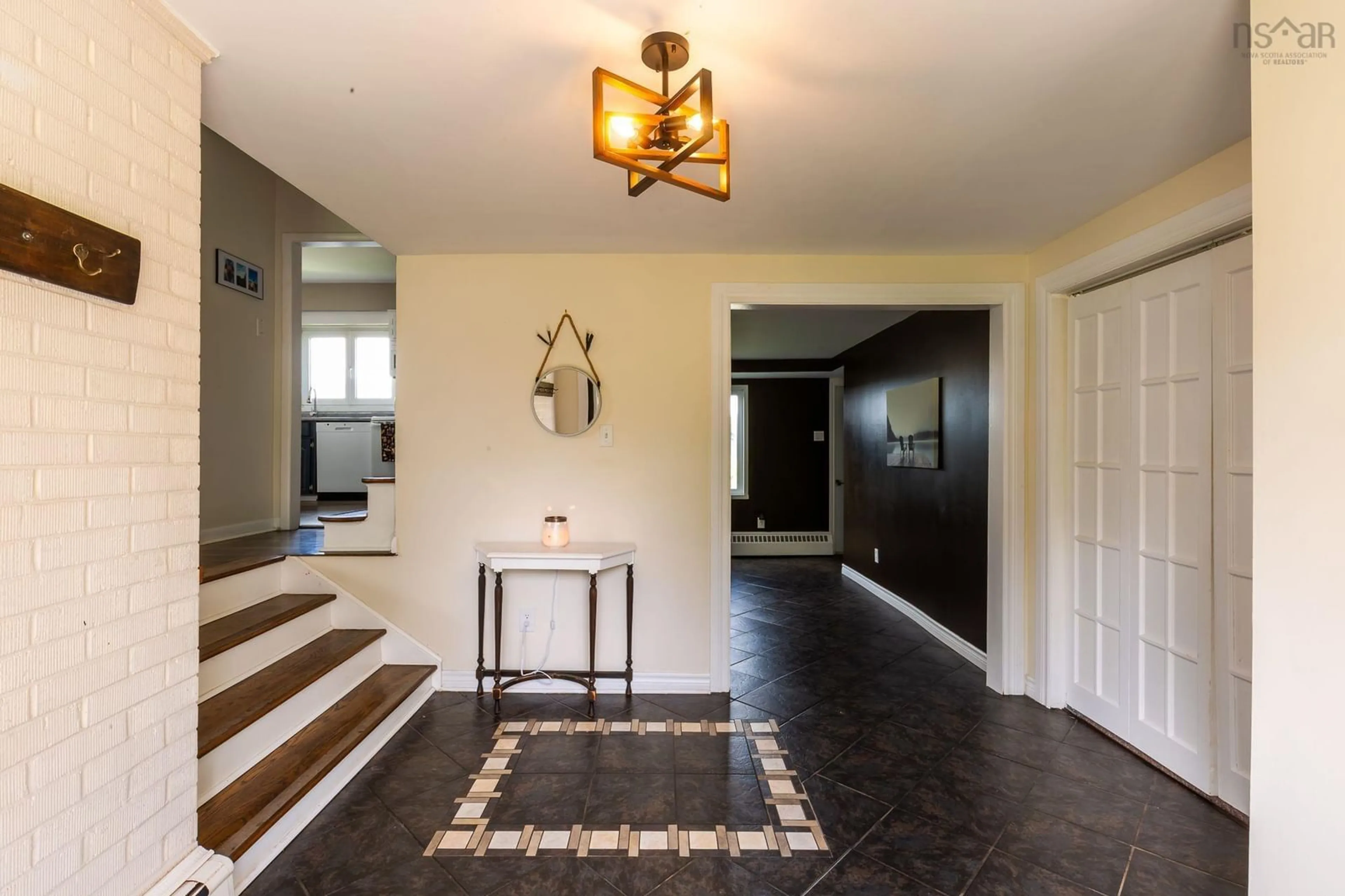 Indoor entryway for 5 Brown St, Port Hastings Nova Scotia B9A 1L6