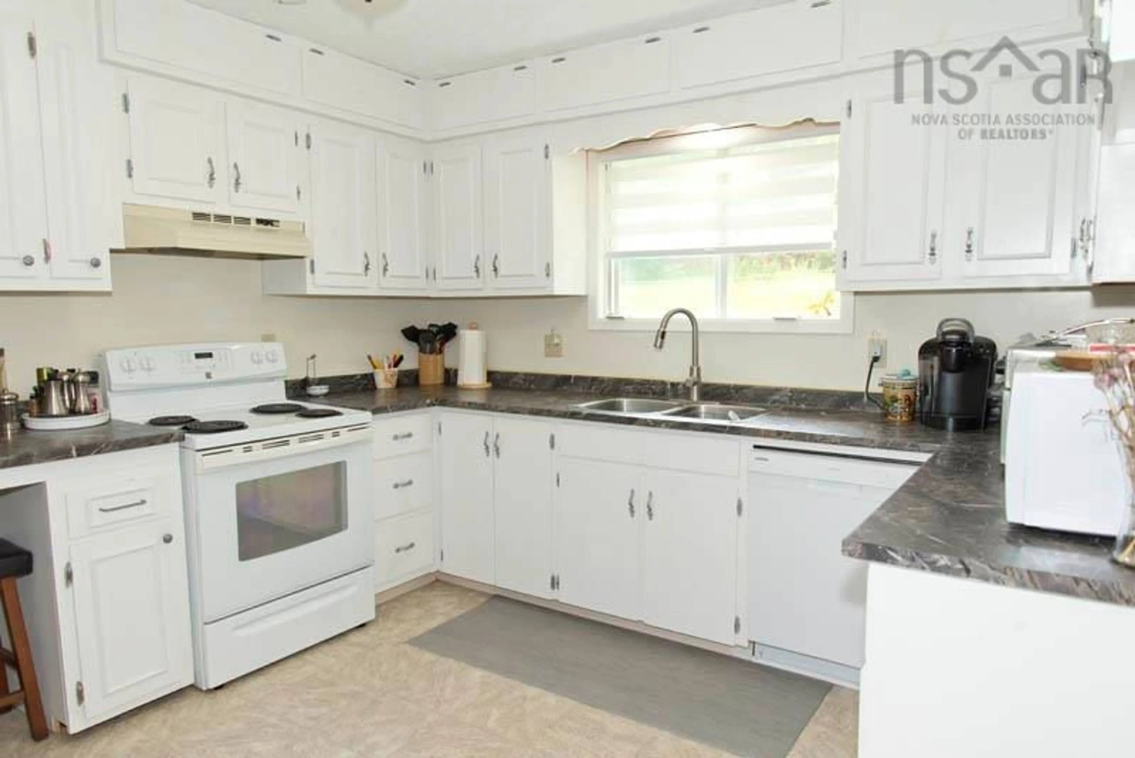 Standard kitchen, ceramic/tile floor for 1027 Marie Crescent, Kentville Nova Scotia B4N 4K4