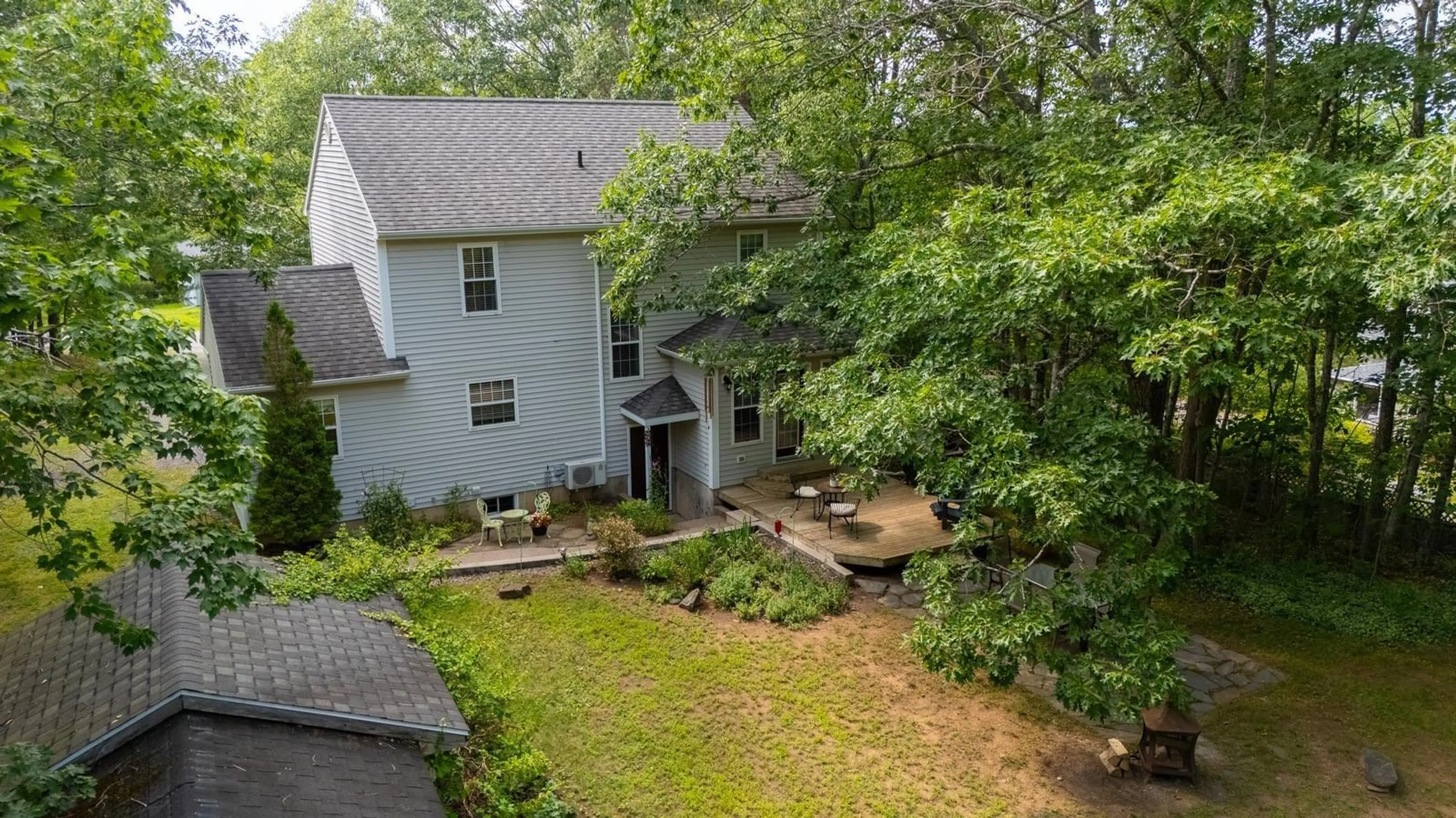 A pic from outside/outdoor area/front of a property/back of a property/a pic from drone, unknown for 2671 Mountain View Rd, Coldbrook Nova Scotia B4R 1B7