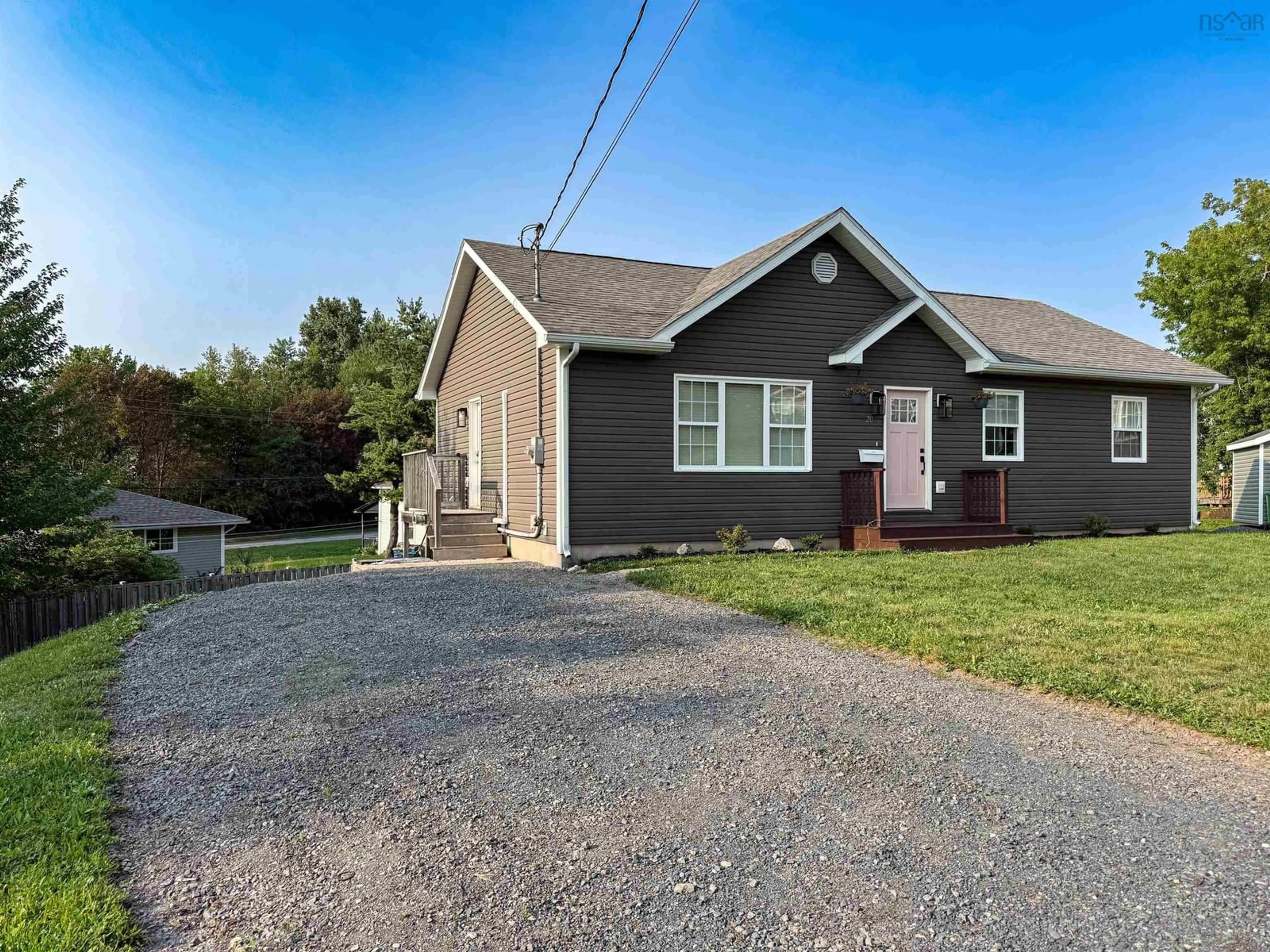 Home with vinyl exterior material, street for 20 Norma Crt, New Glasgow Nova Scotia B2H 0C6