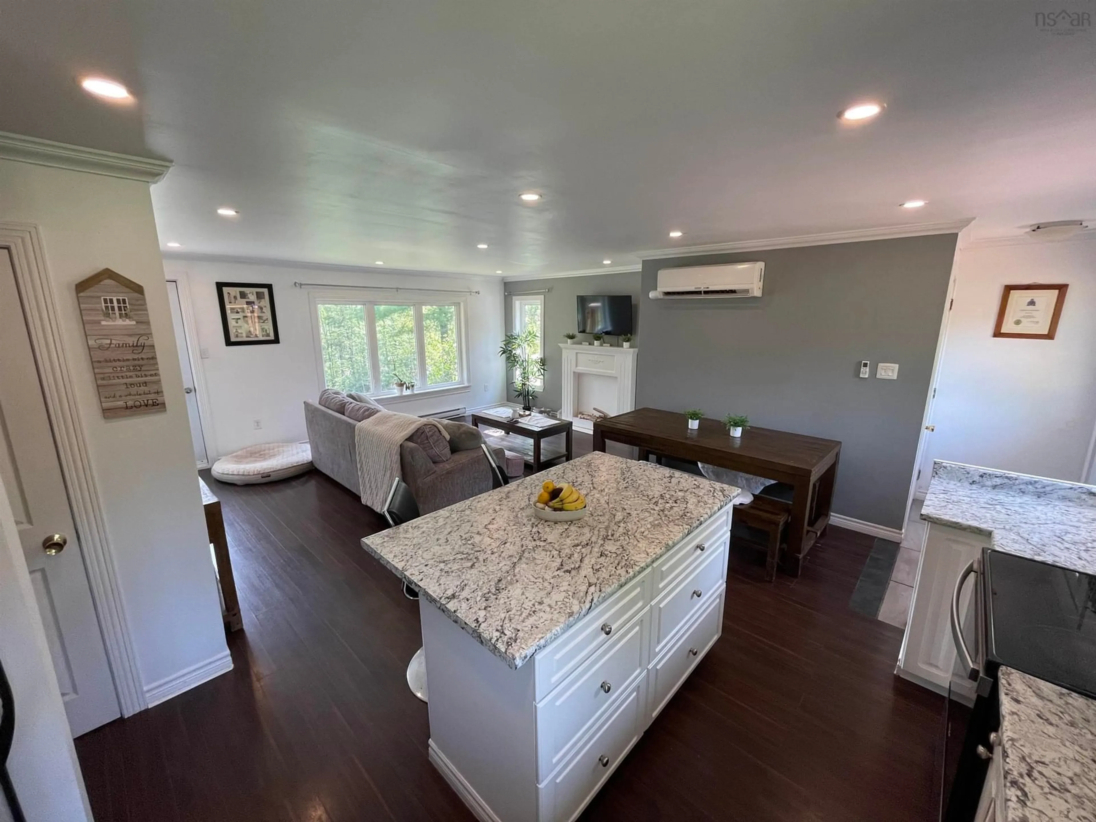 Open concept kitchen, wood/laminate floor for 289 Hwy #1231, Brookfield Nova Scotia B0N 1C0