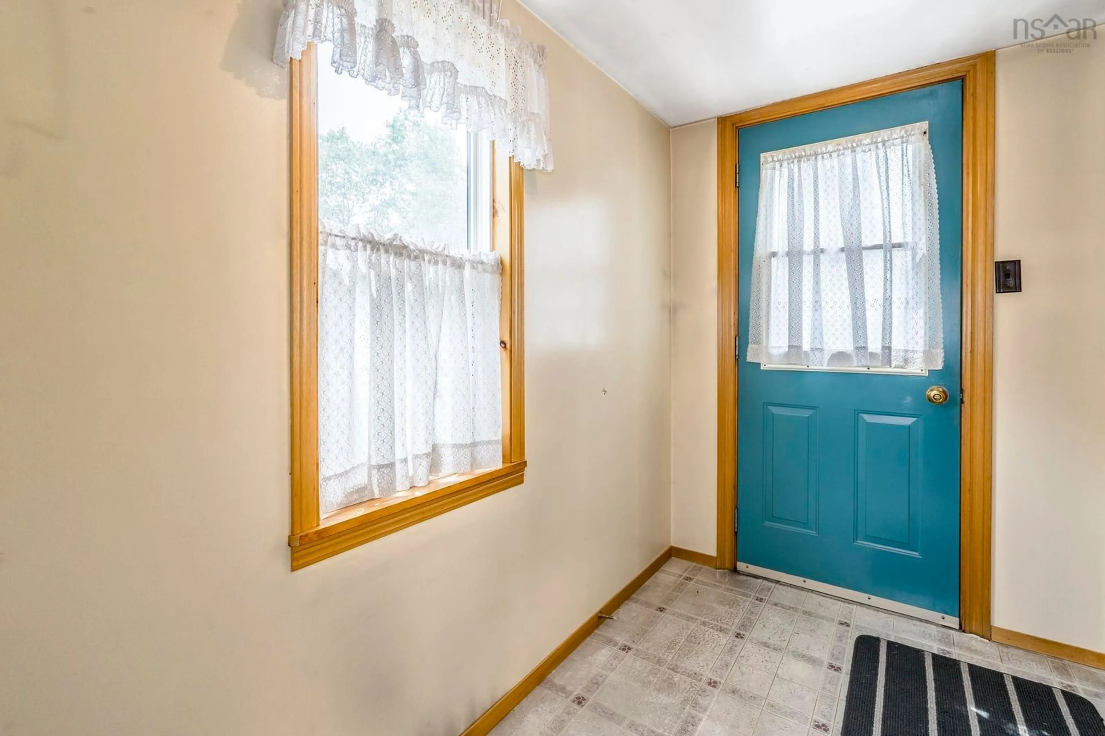 Indoor entryway for 6016 Highway 354, Kennetcook Nova Scotia B0N 1T0