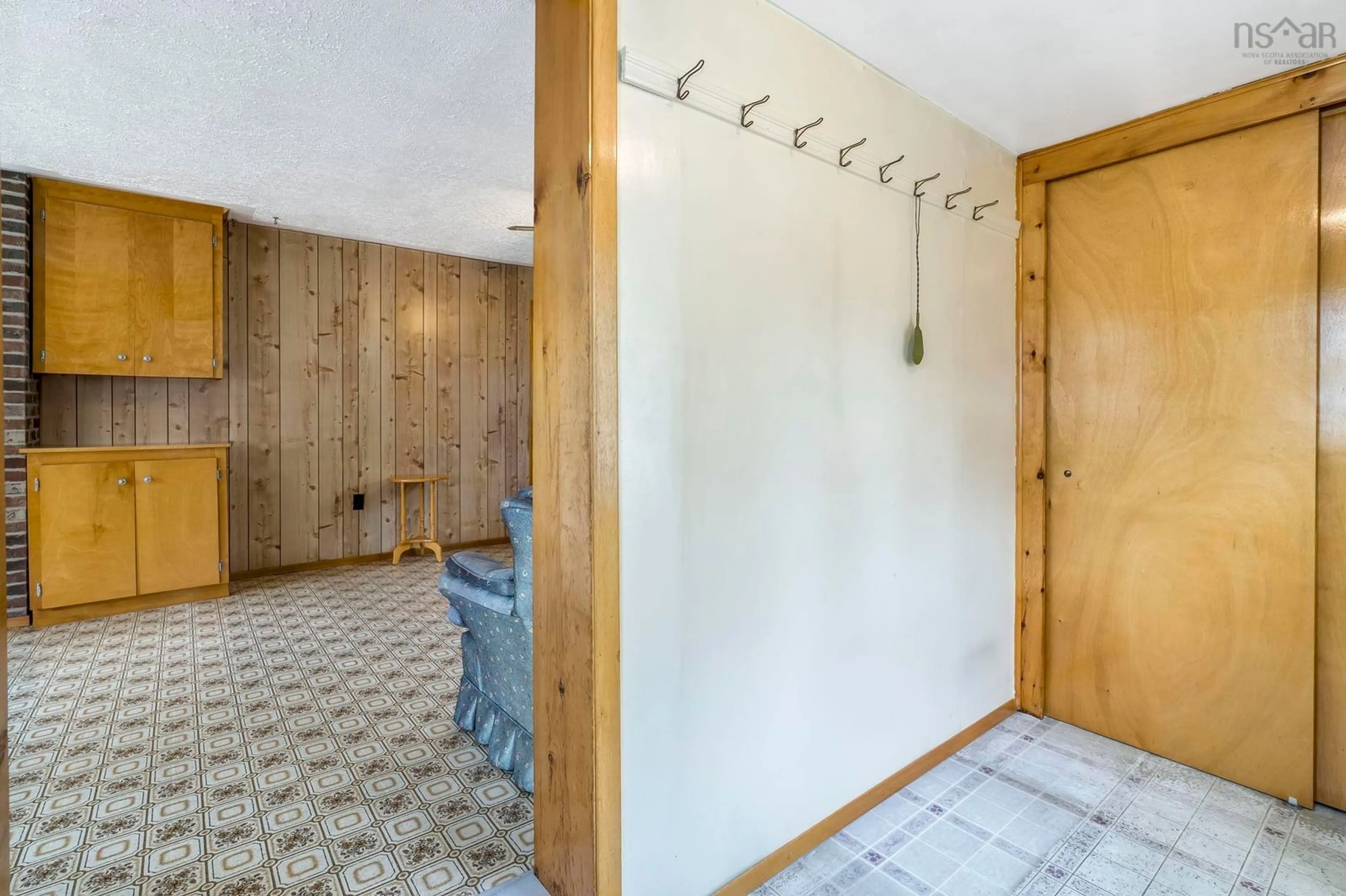 Indoor foyer for 6016 Highway 354, Kennetcook Nova Scotia B0N 1T0