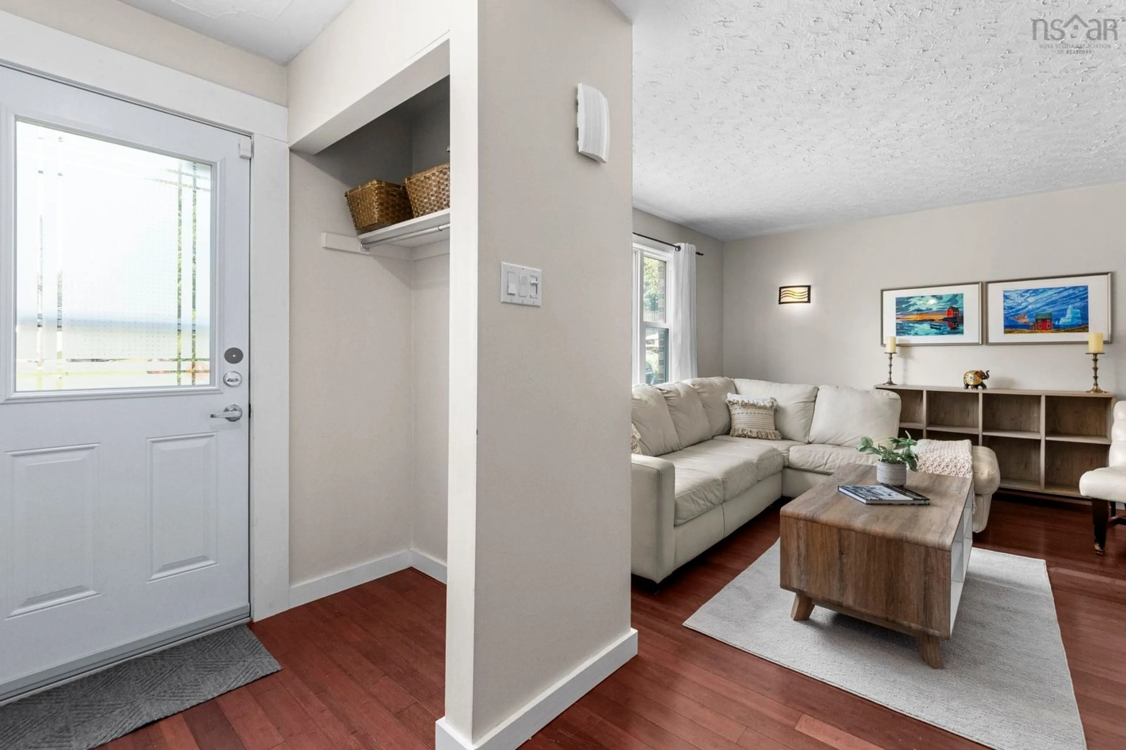 Indoor entryway for 23 Rankin Dr, Lower Sackville Nova Scotia B4C 3A7