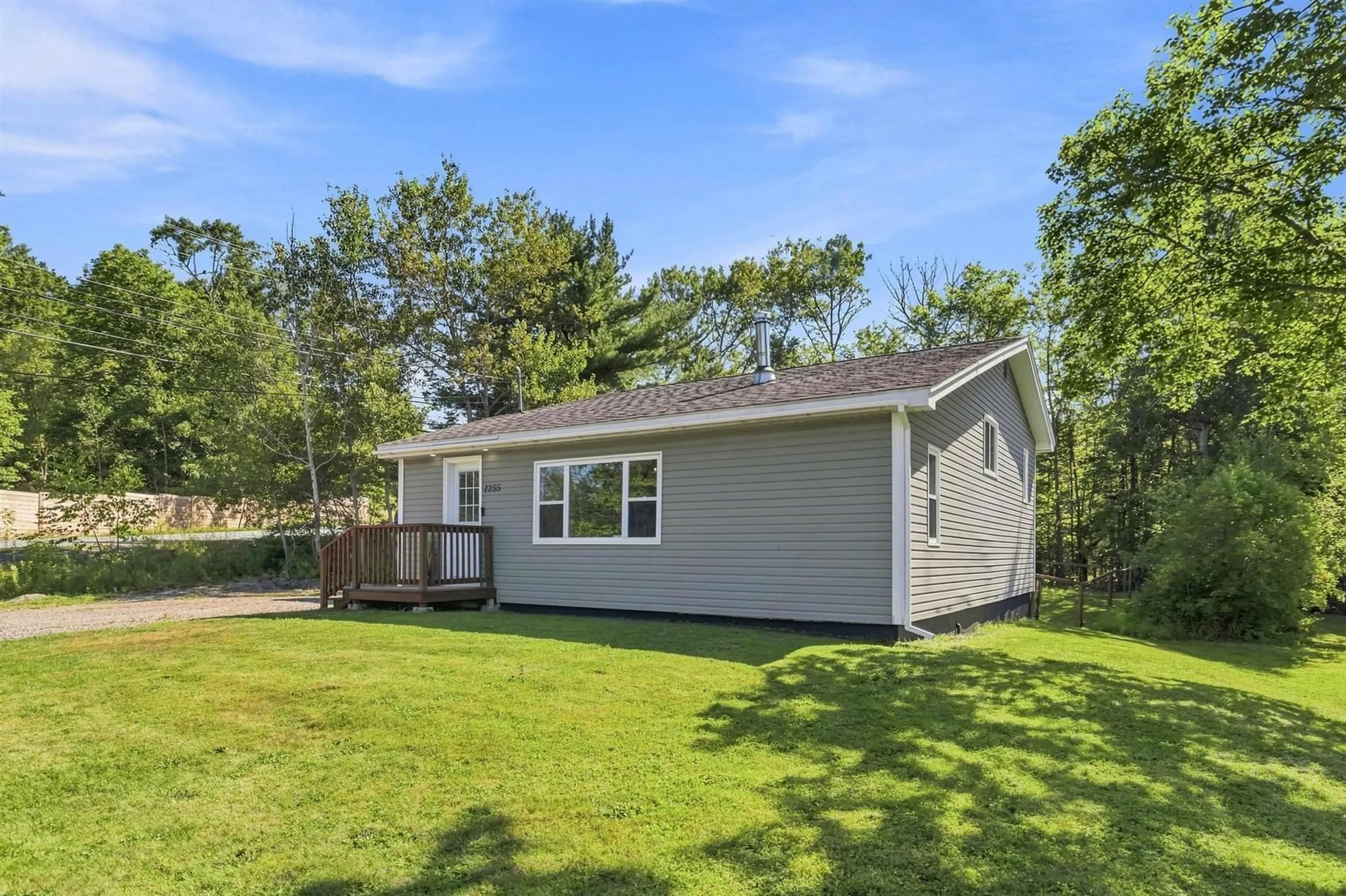 Home with vinyl exterior material, water/lake/river/ocean view for 1255 Beaver Bank Rd, Beaver Bank Nova Scotia B4G 1E8