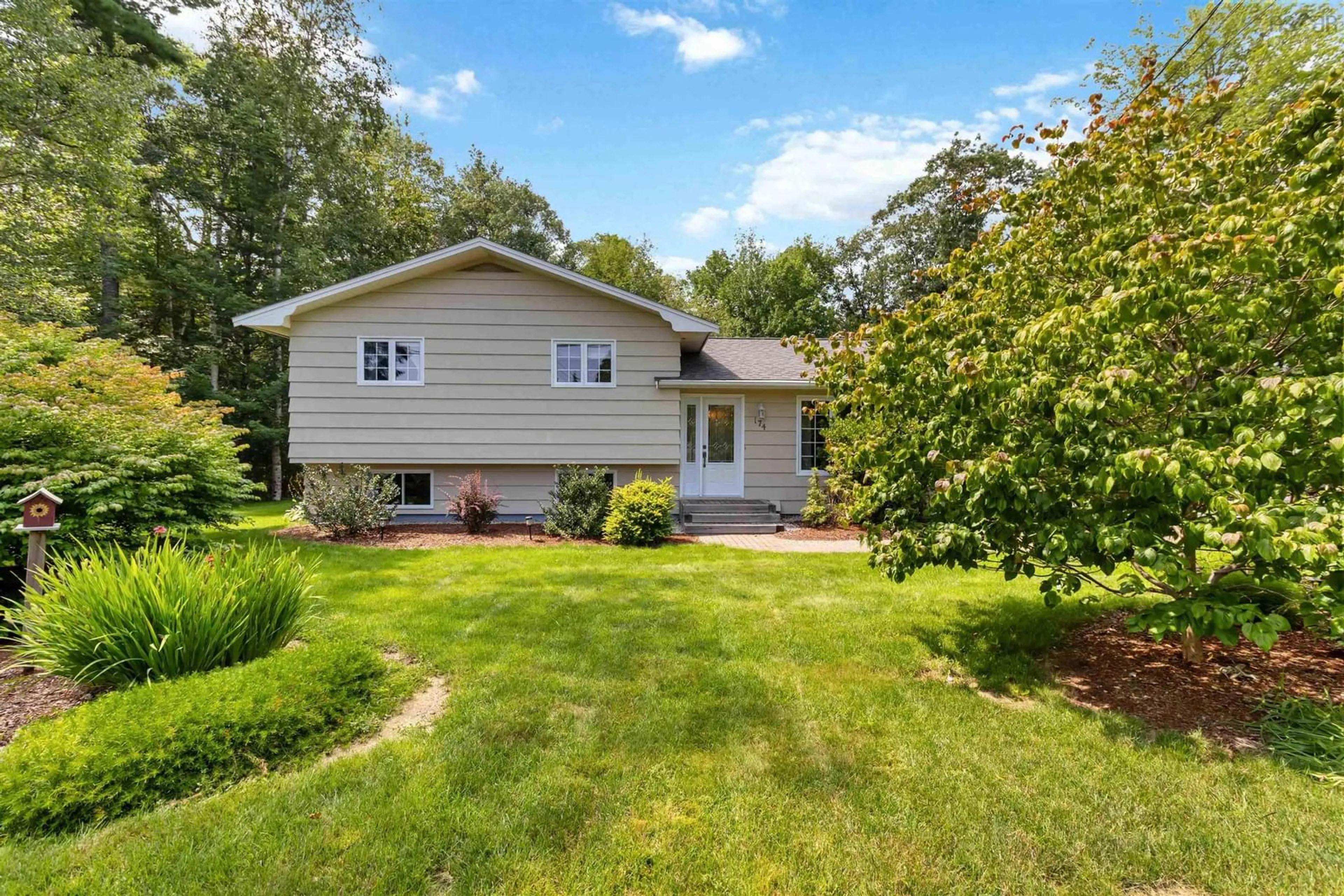 Home with vinyl exterior material, unknown for 174 Silver Rd, West Northfield Nova Scotia B4V 5E5