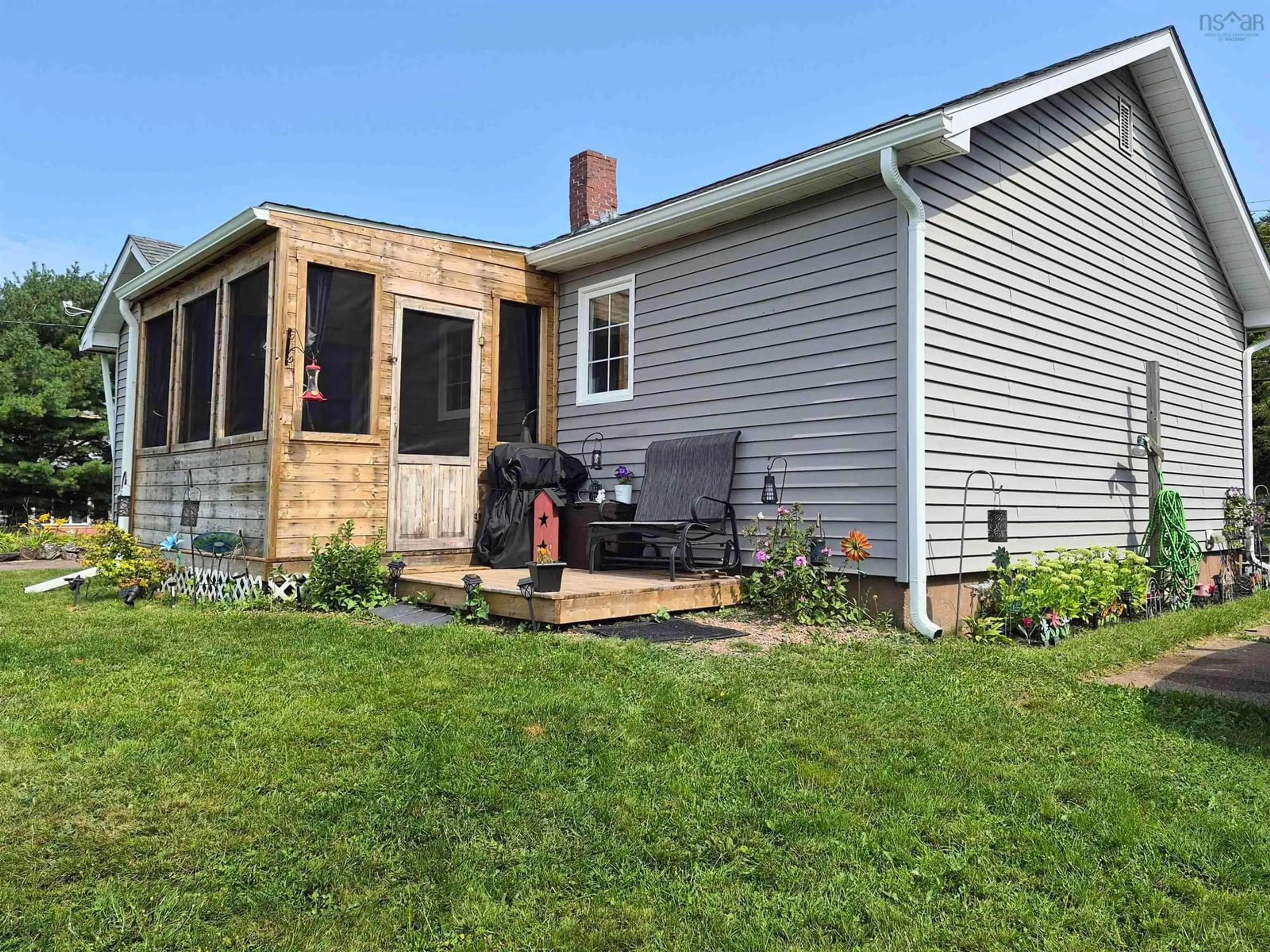 Unknown for 16 Copp Ave, Amherst Nova Scotia B4H 2T4