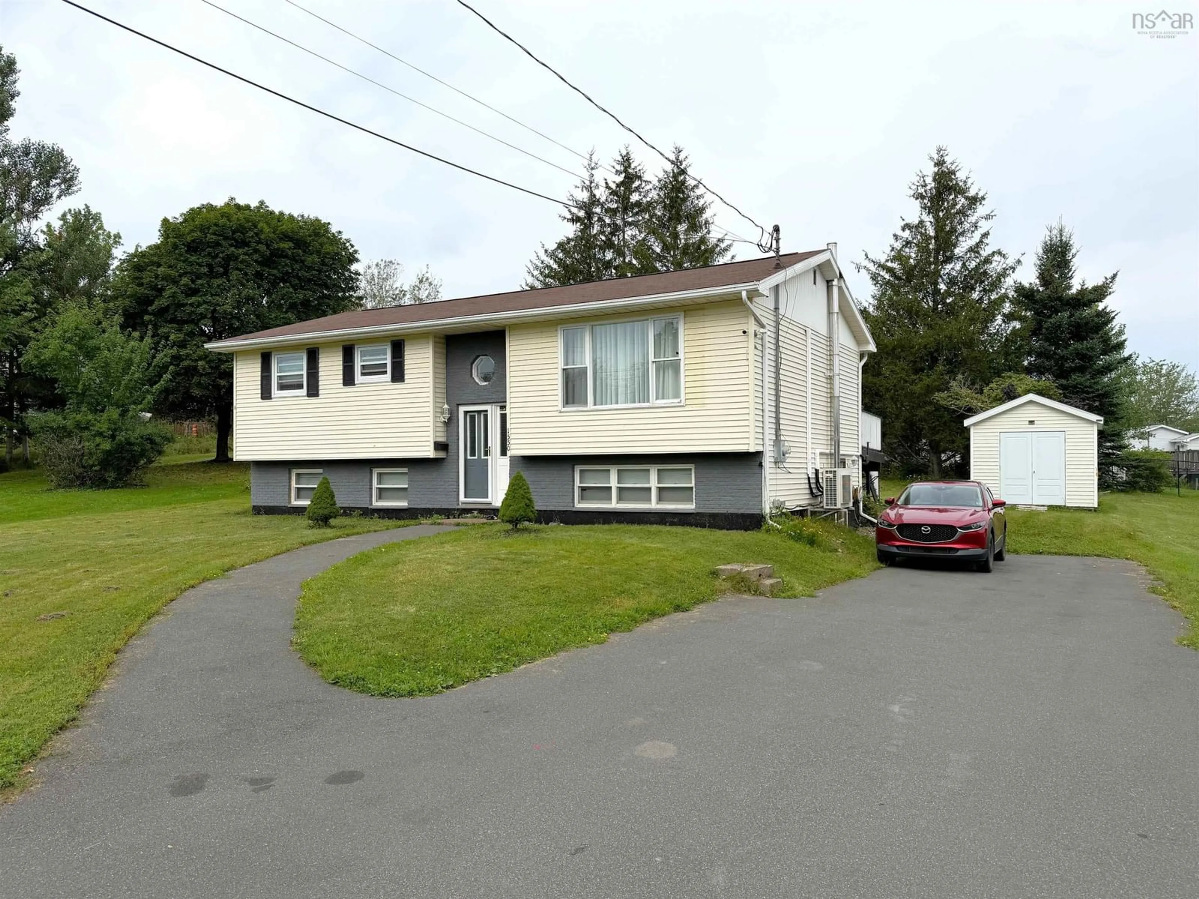 Home with vinyl exterior material, street for 1550 North Main St, Westville Nova Scotia B0K 2A0