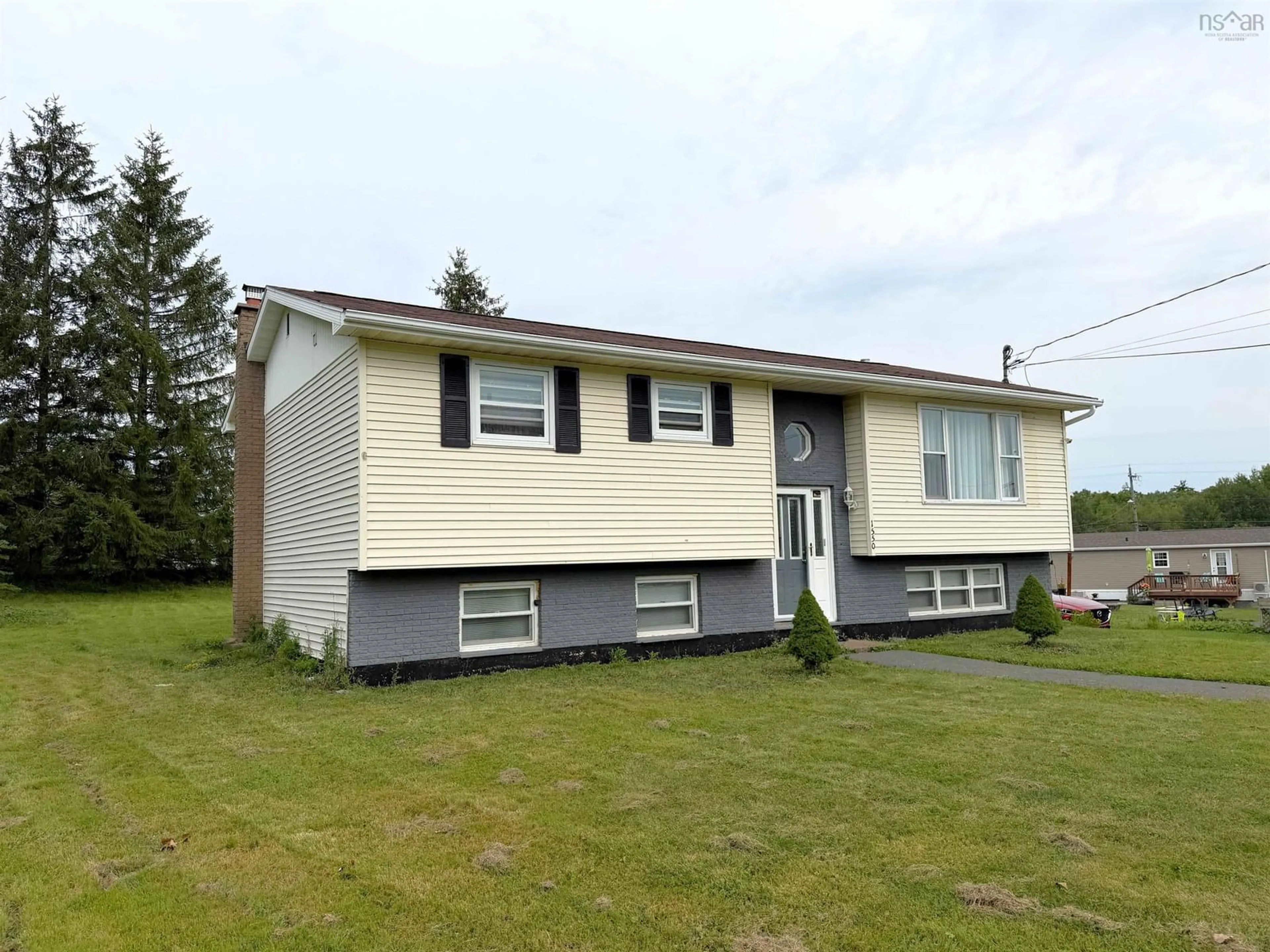 Home with vinyl exterior material, street for 1550 North Main St, Westville Nova Scotia B0K 2A0
