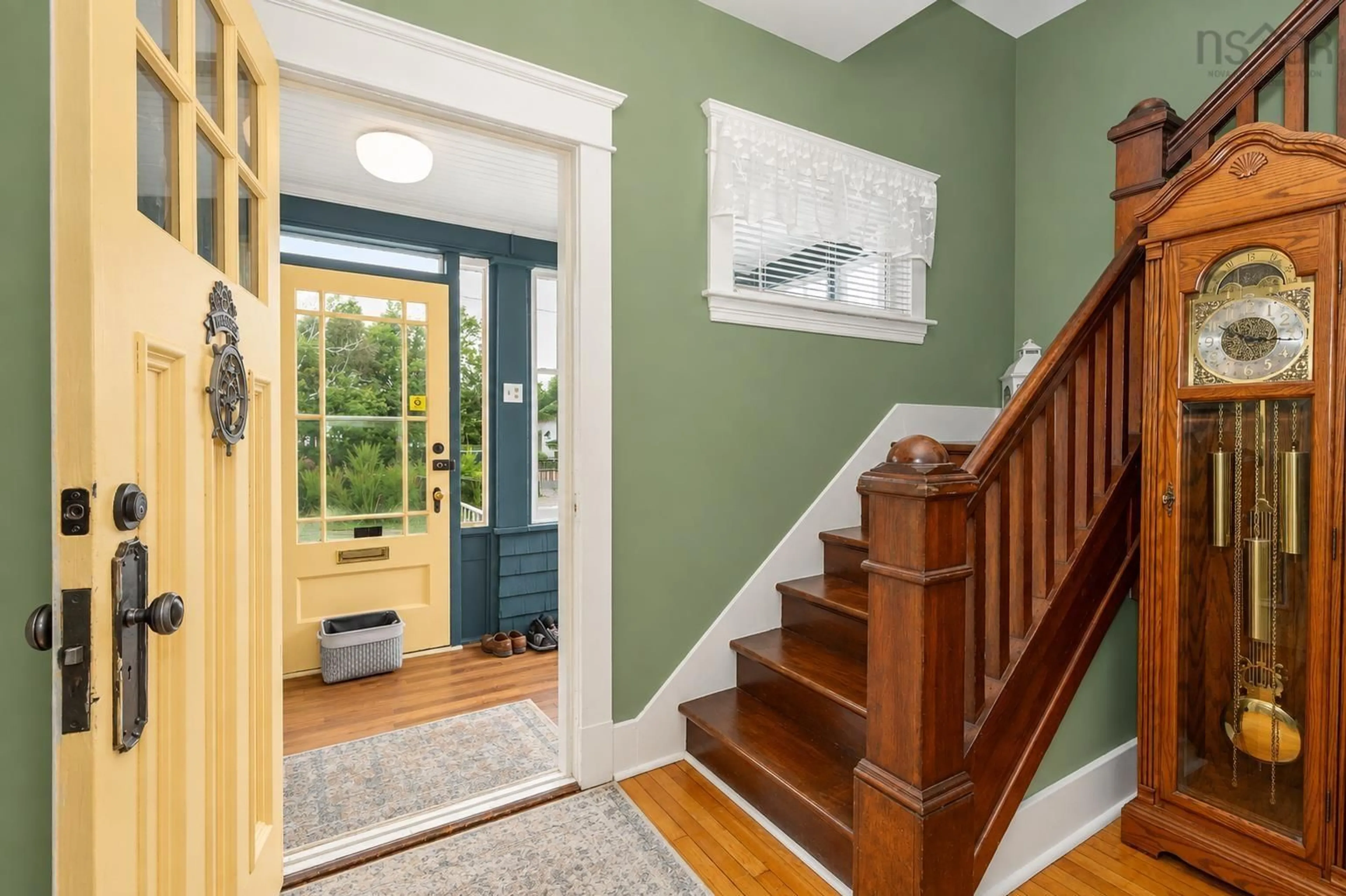 Indoor entryway for 74 Oxford St, Sydney Nova Scotia B1P 4C6