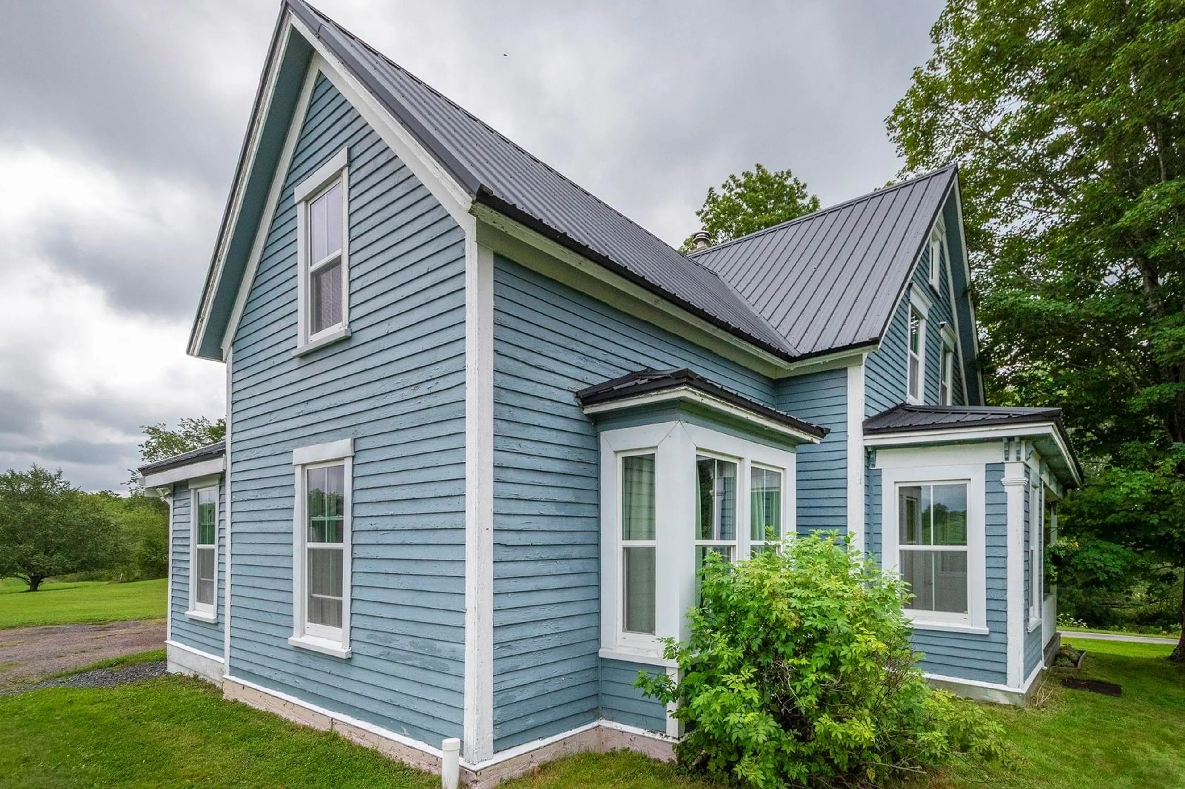 Home with vinyl exterior material, building for Trafalgar Rd #4540, Hopewell Nova Scotia B0K 1C0