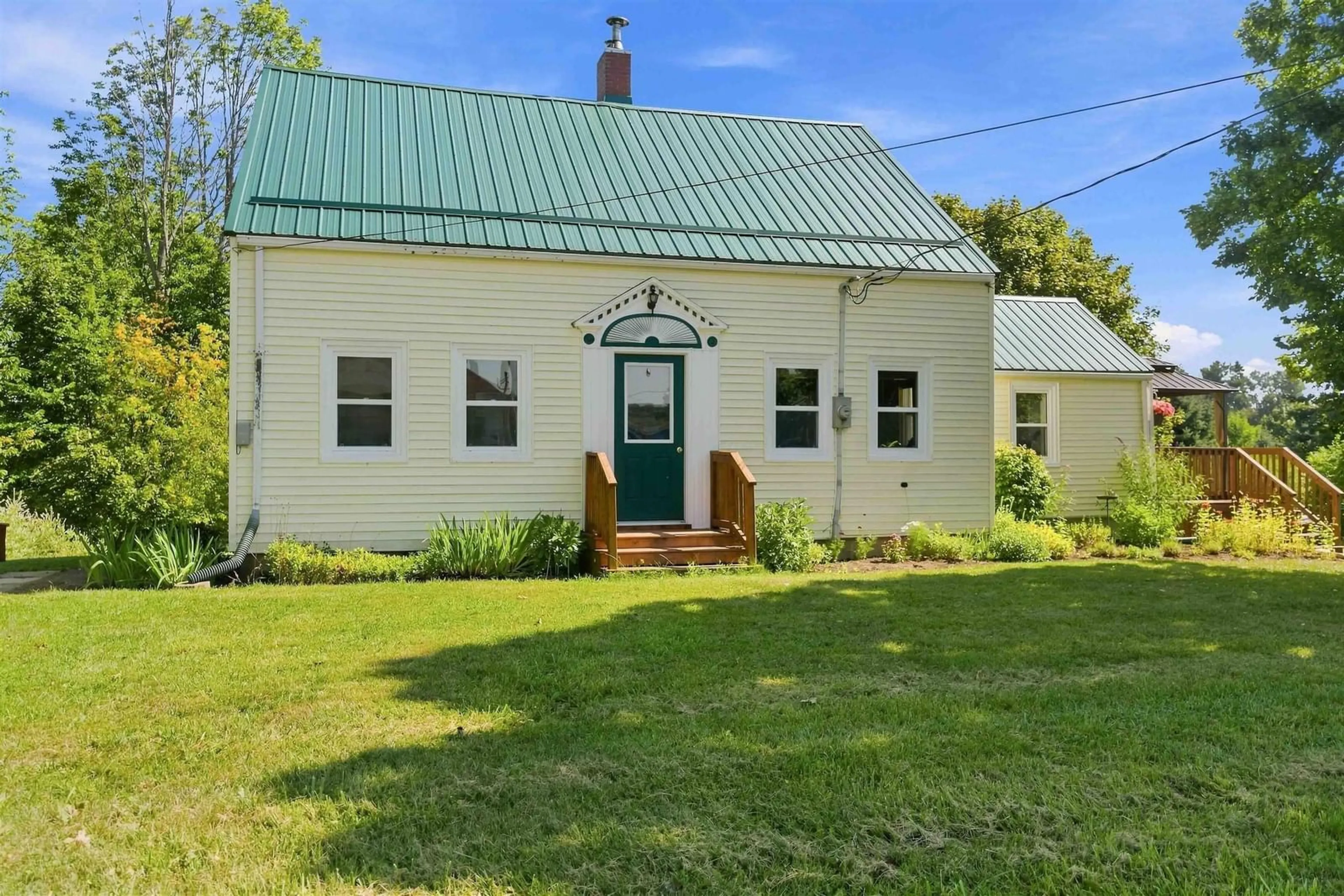 A pic from outside/outdoor area/front of a property/back of a property/a pic from drone, building for 14077 Highway 1, Hants Border Nova Scotia B0P 1P0