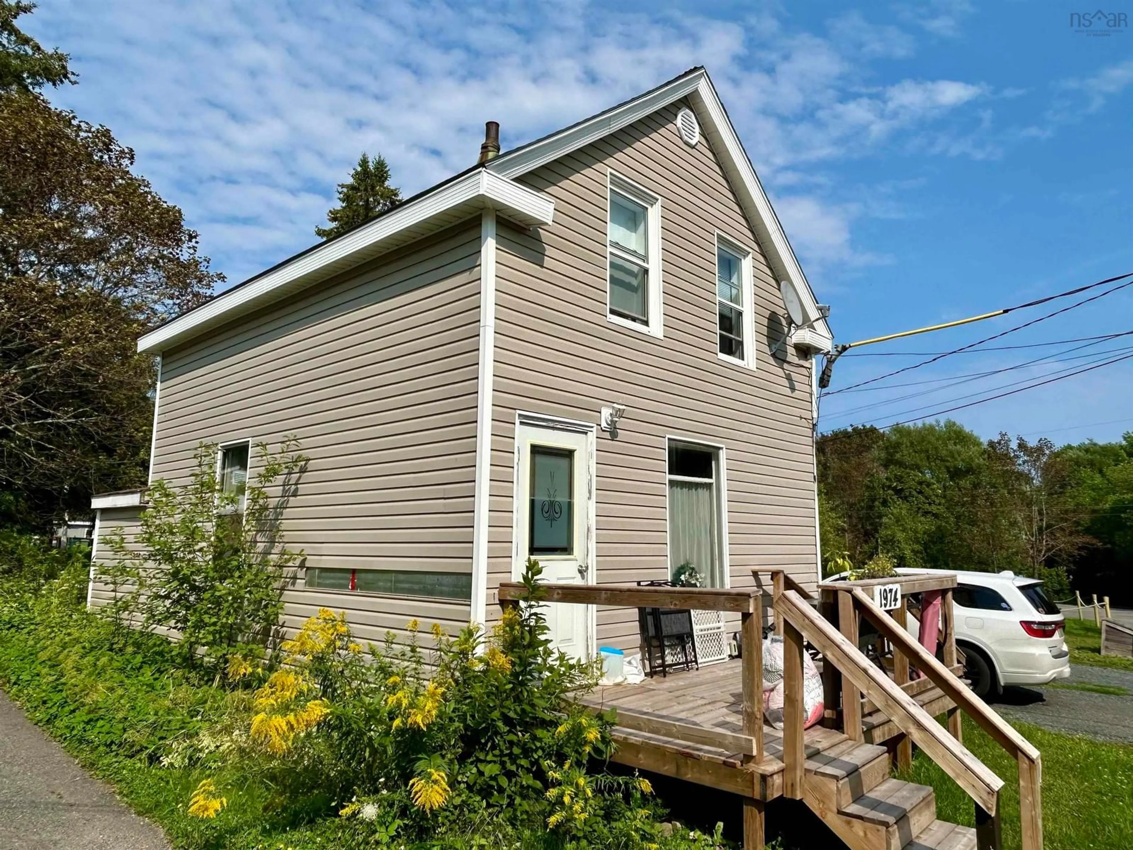 Home with vinyl exterior material, building for 1974 College St, Westville Nova Scotia B0K 2A0