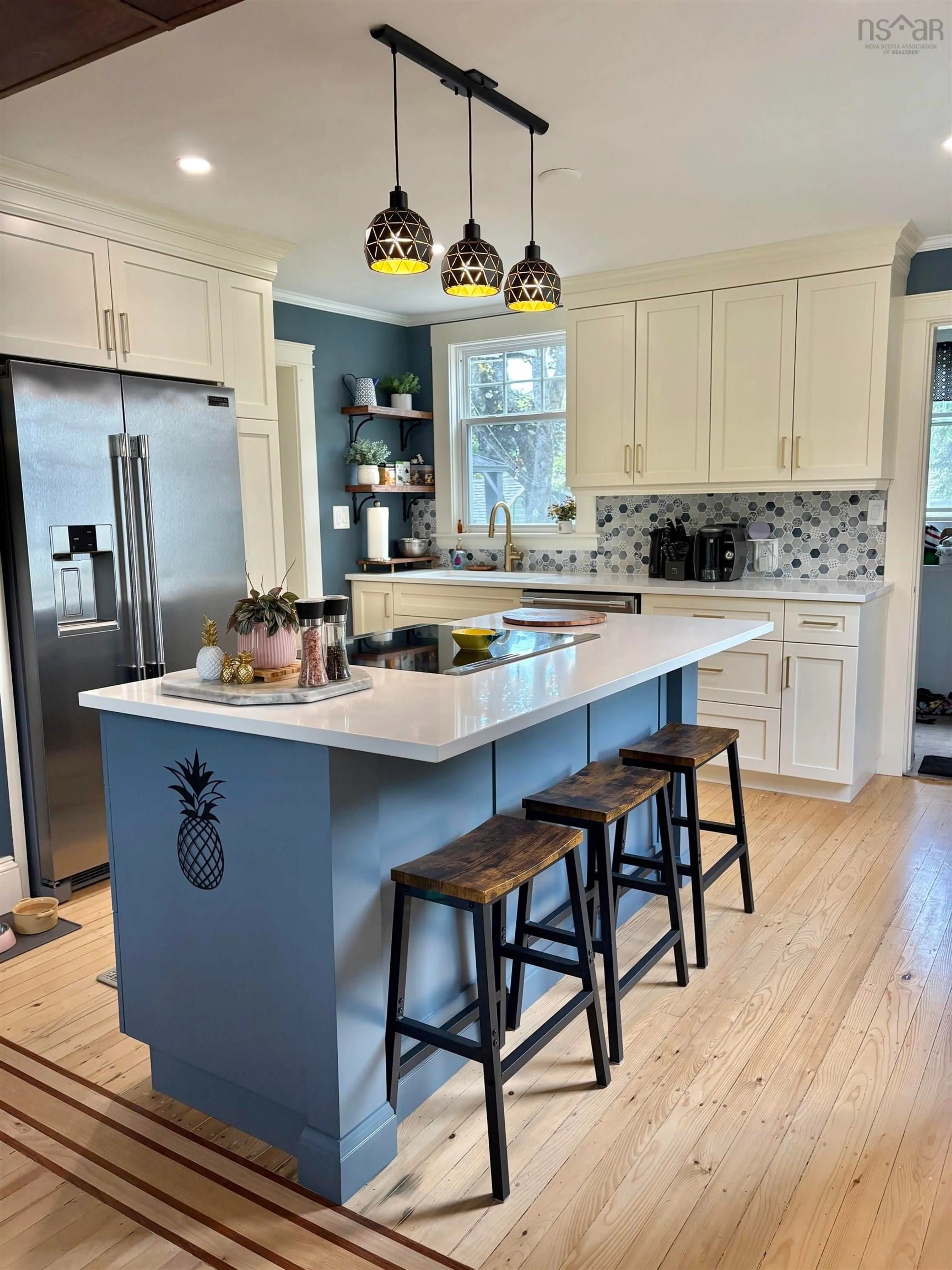 Contemporary kitchen, unknown for 58 William St, Yarmouth Nova Scotia B5A 1Y5