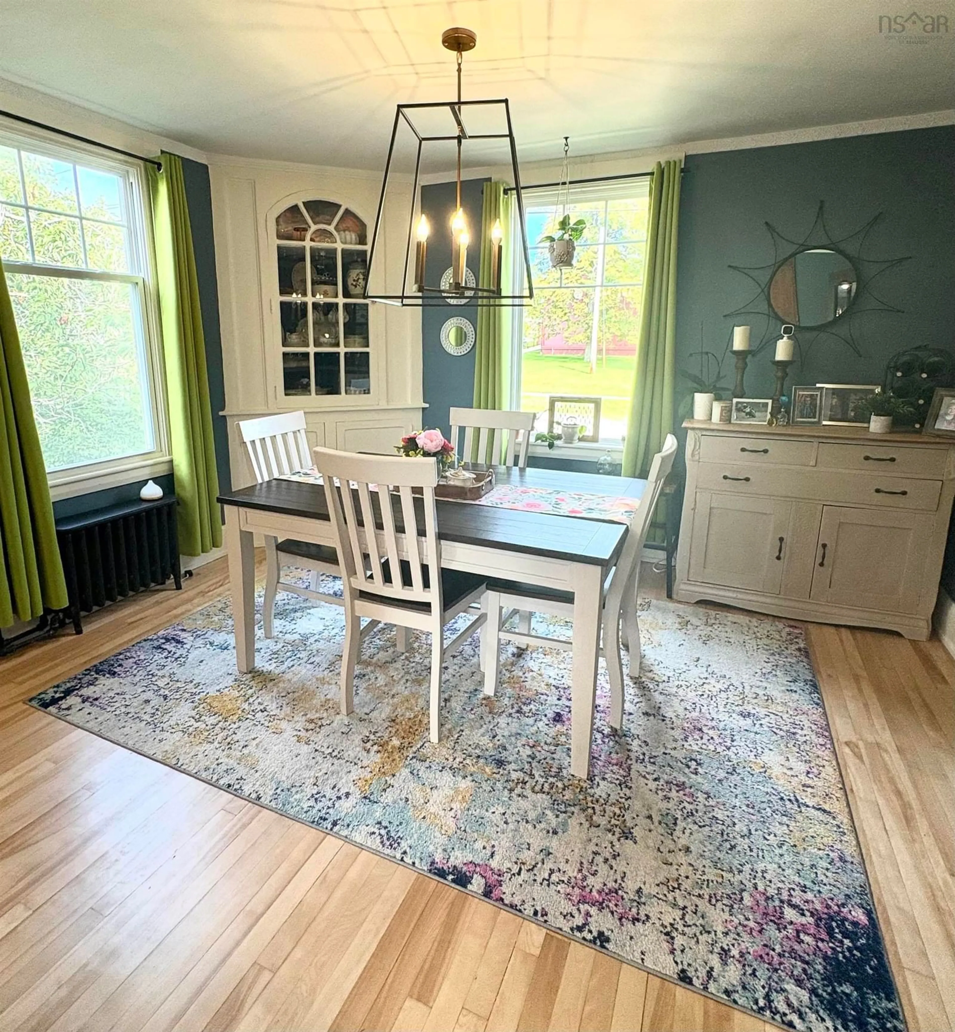 Dining room, wood/laminate floor for 58 William St, Yarmouth Nova Scotia B5A 1Y5