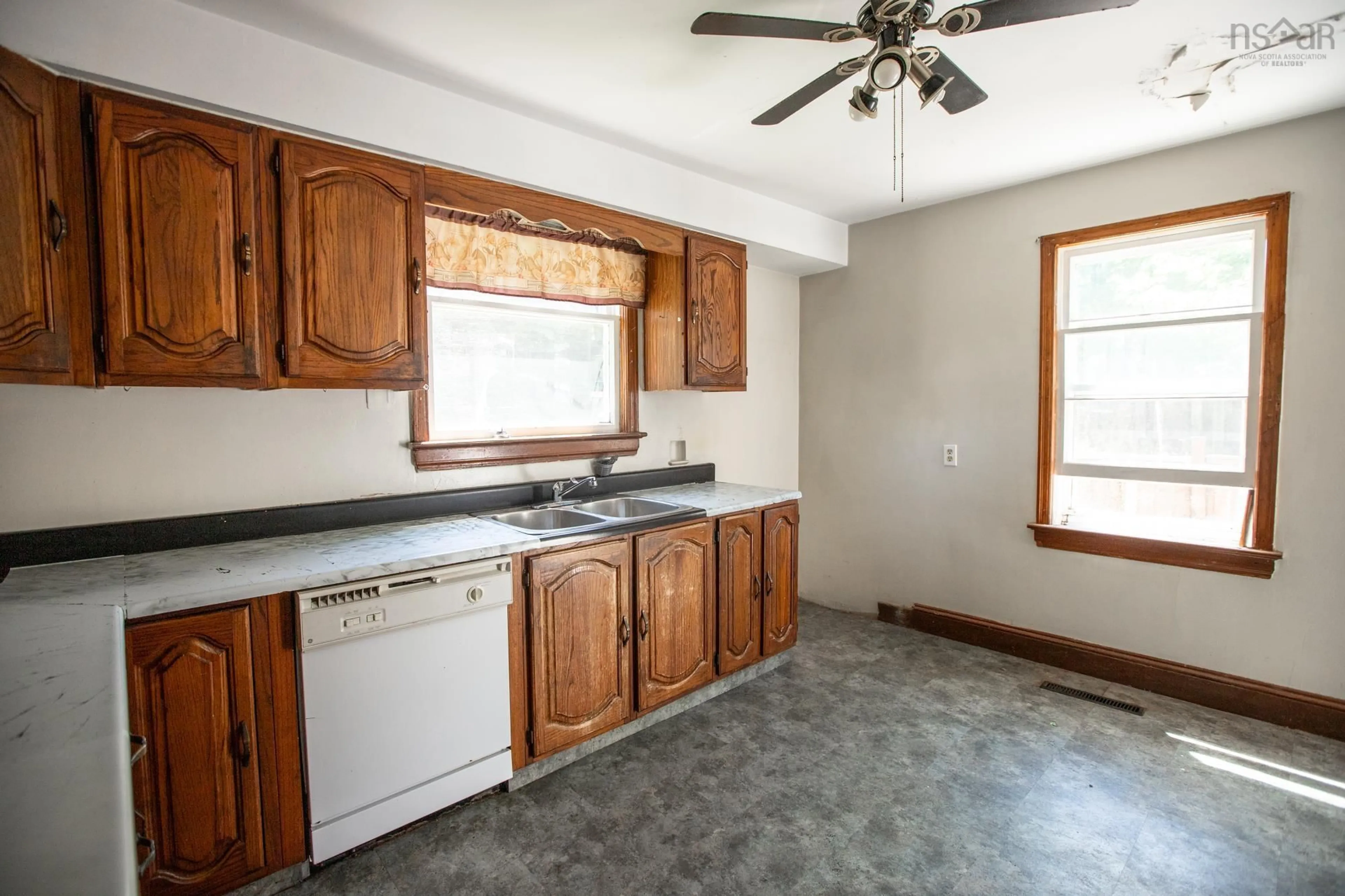 Standard kitchen, unknown for 6 Harris Rd, Dartmouth Nova Scotia B2Y 3J3