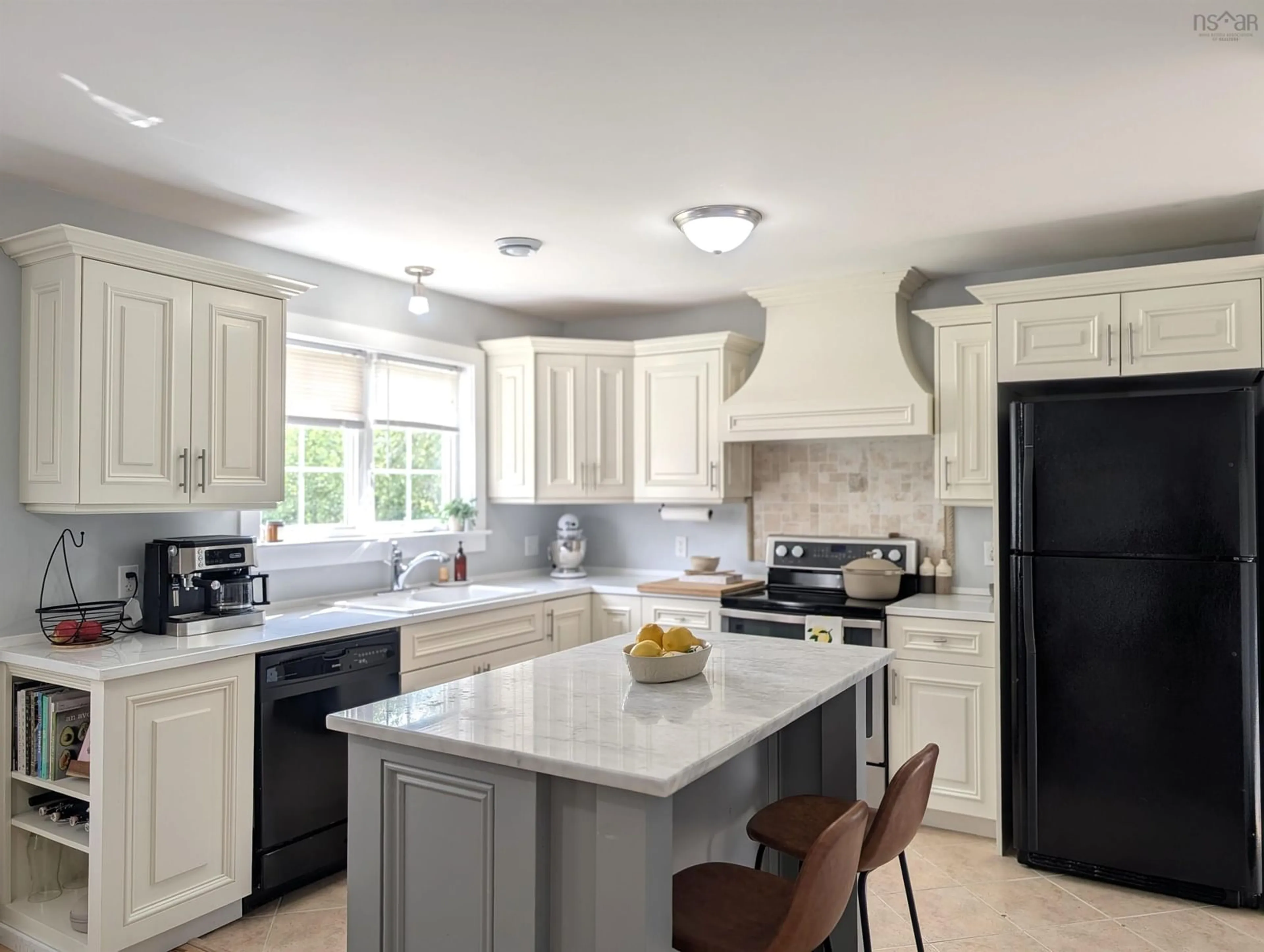 Open concept kitchen, ceramic/tile floor for 936 Scott Dr, North Kentville Nova Scotia B4N 4B1