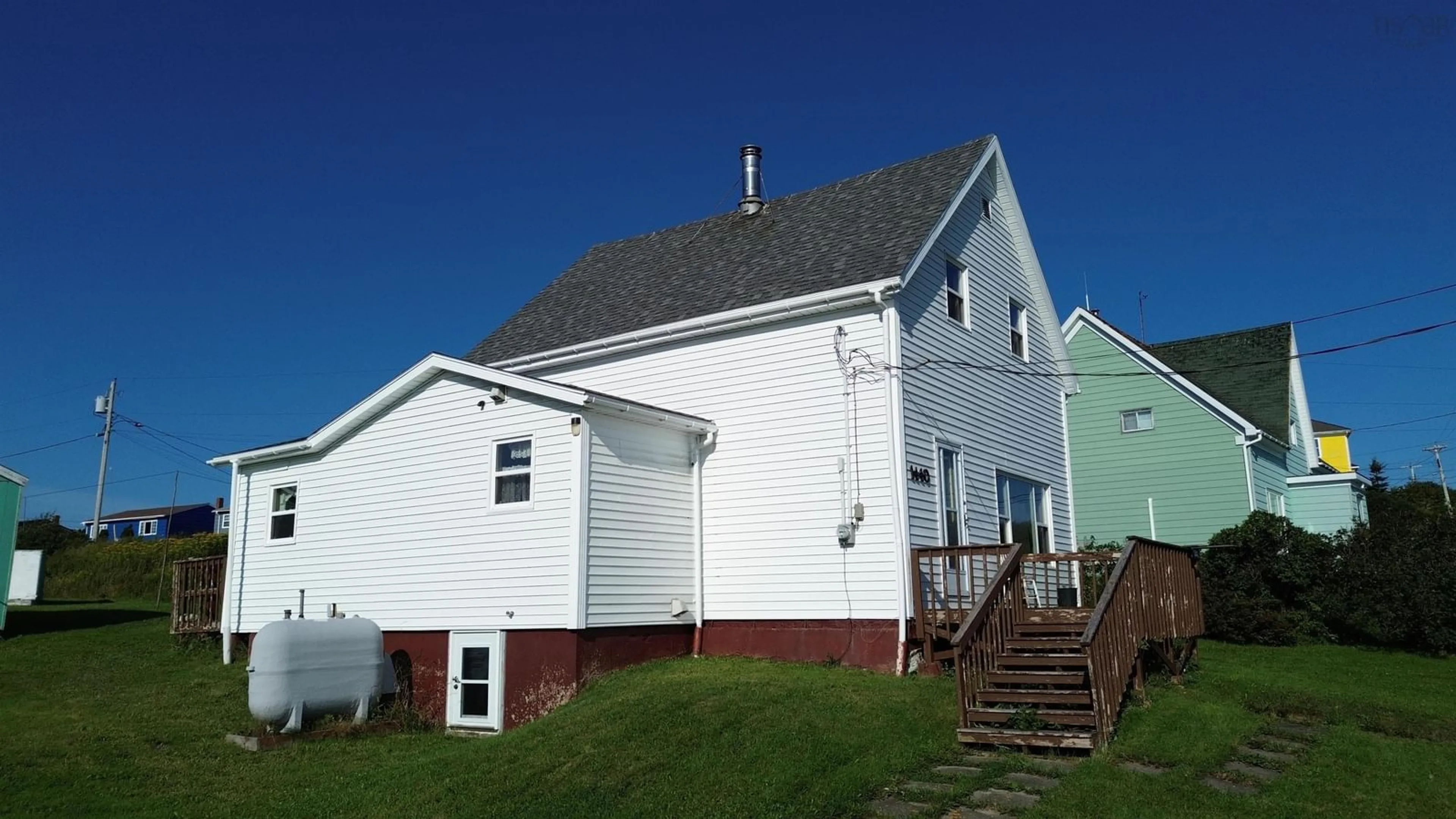 Home with vinyl exterior material, building for 1440 Union Street, Canso Nova Scotia B0H 1H0