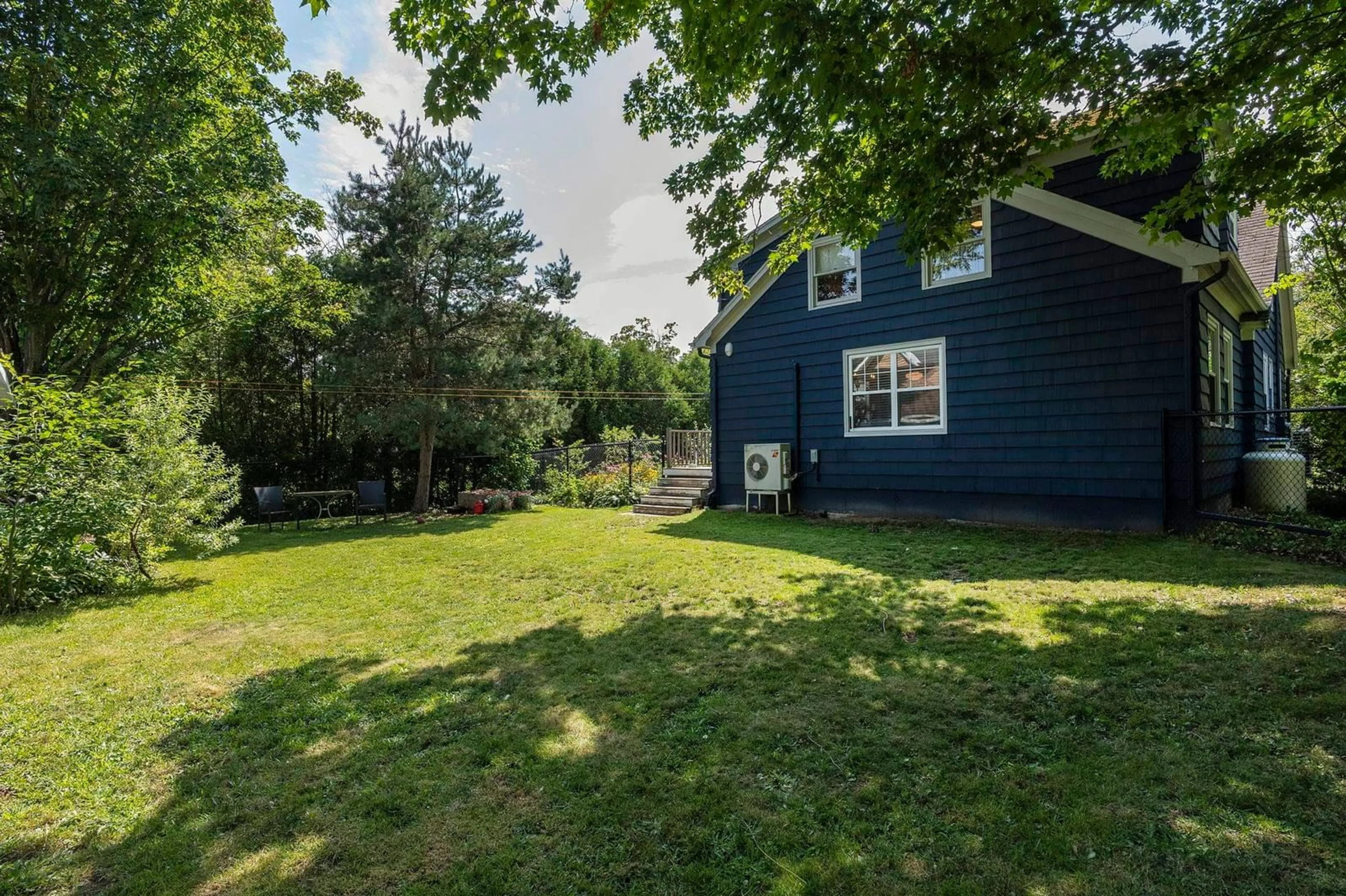A pic from outside/outdoor area/front of a property/back of a property/a pic from drone, unknown for 164 Cottage St, Berwick Nova Scotia B0P 1E0