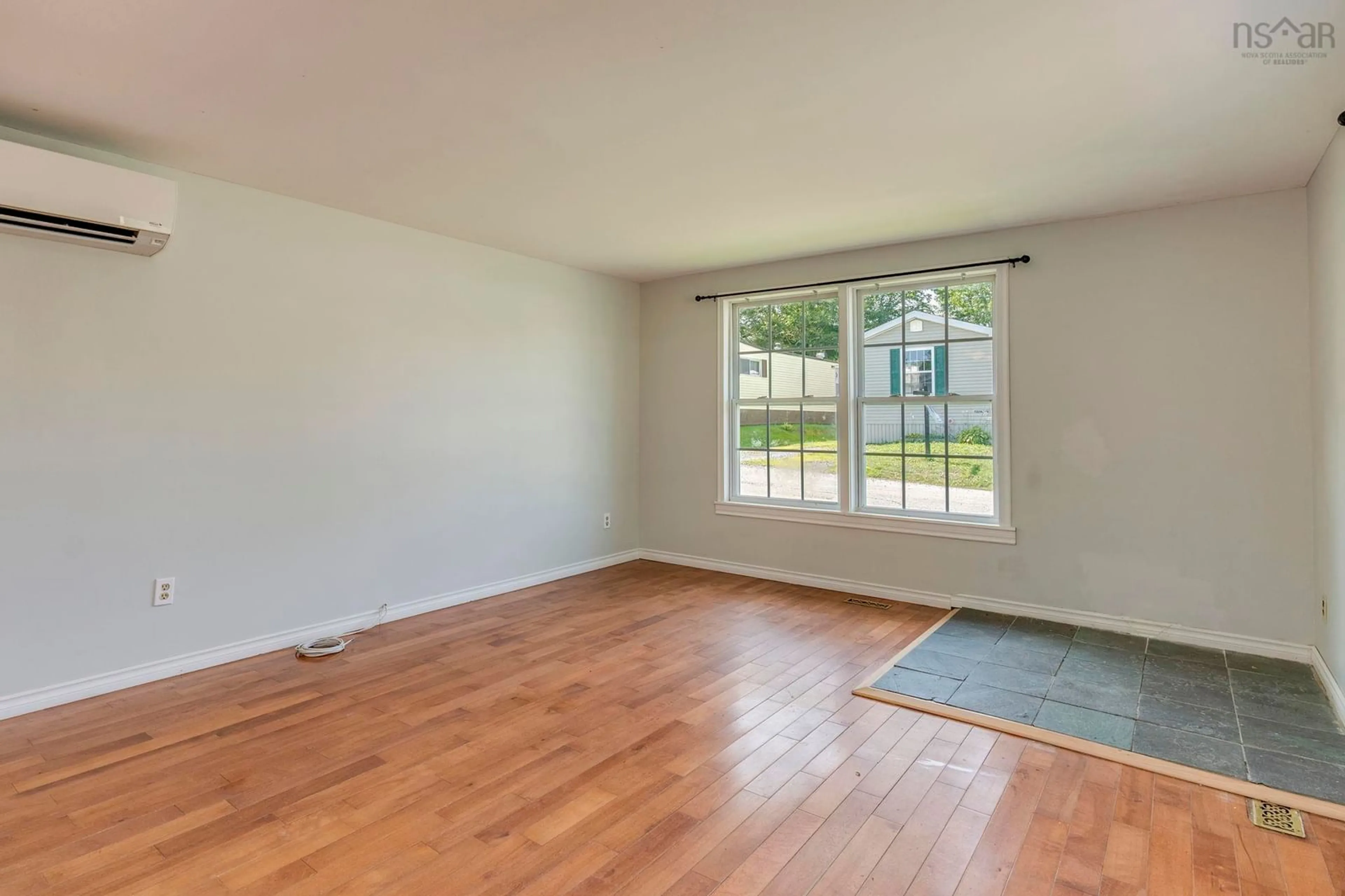 A pic of a room for 714 Fern Dr, Beaver Bank Nova Scotia B4E 1L9