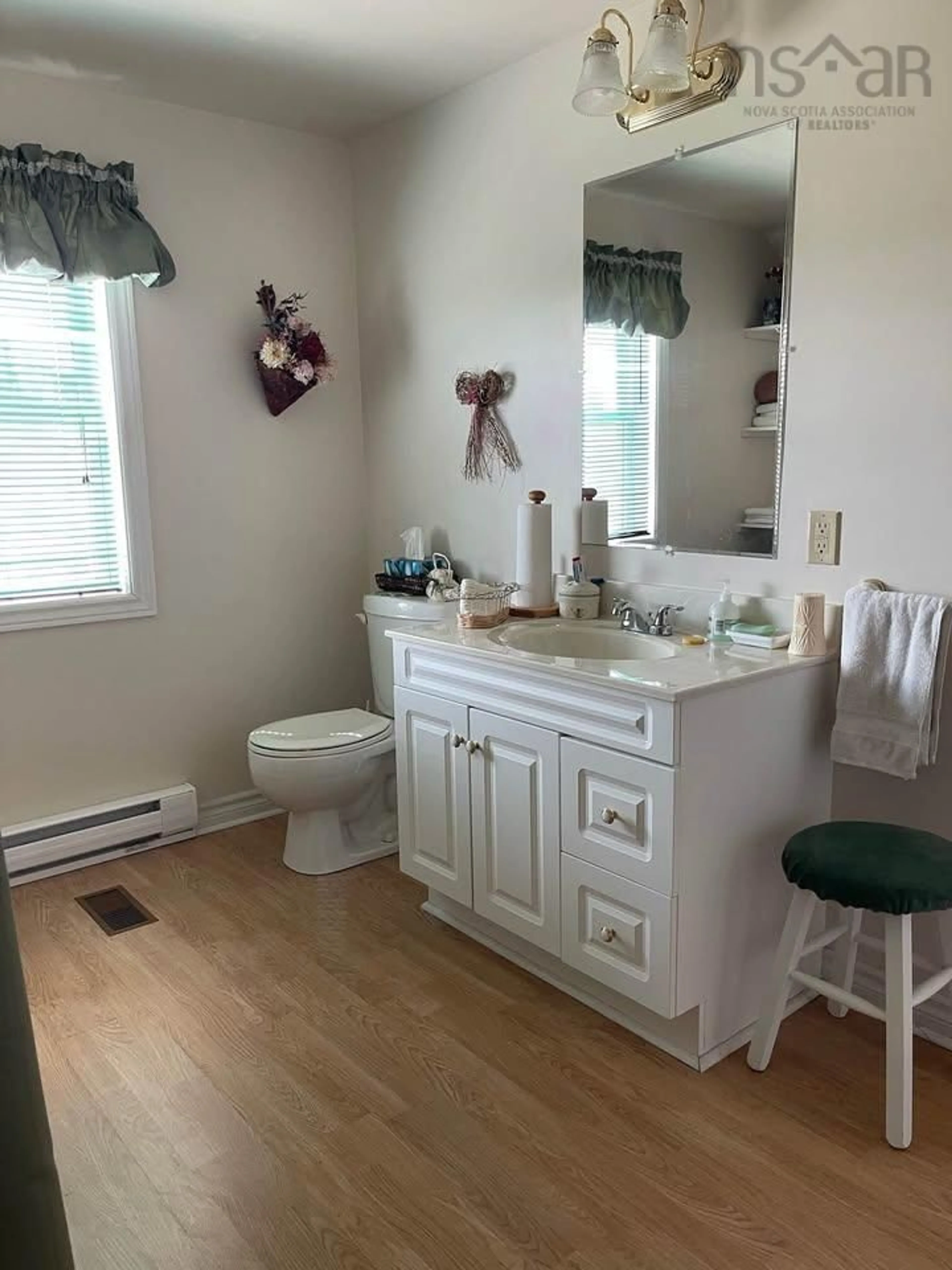 Standard bathroom, unknown for 4302 Highway 6, Brule Nova Scotia B0K 1V0