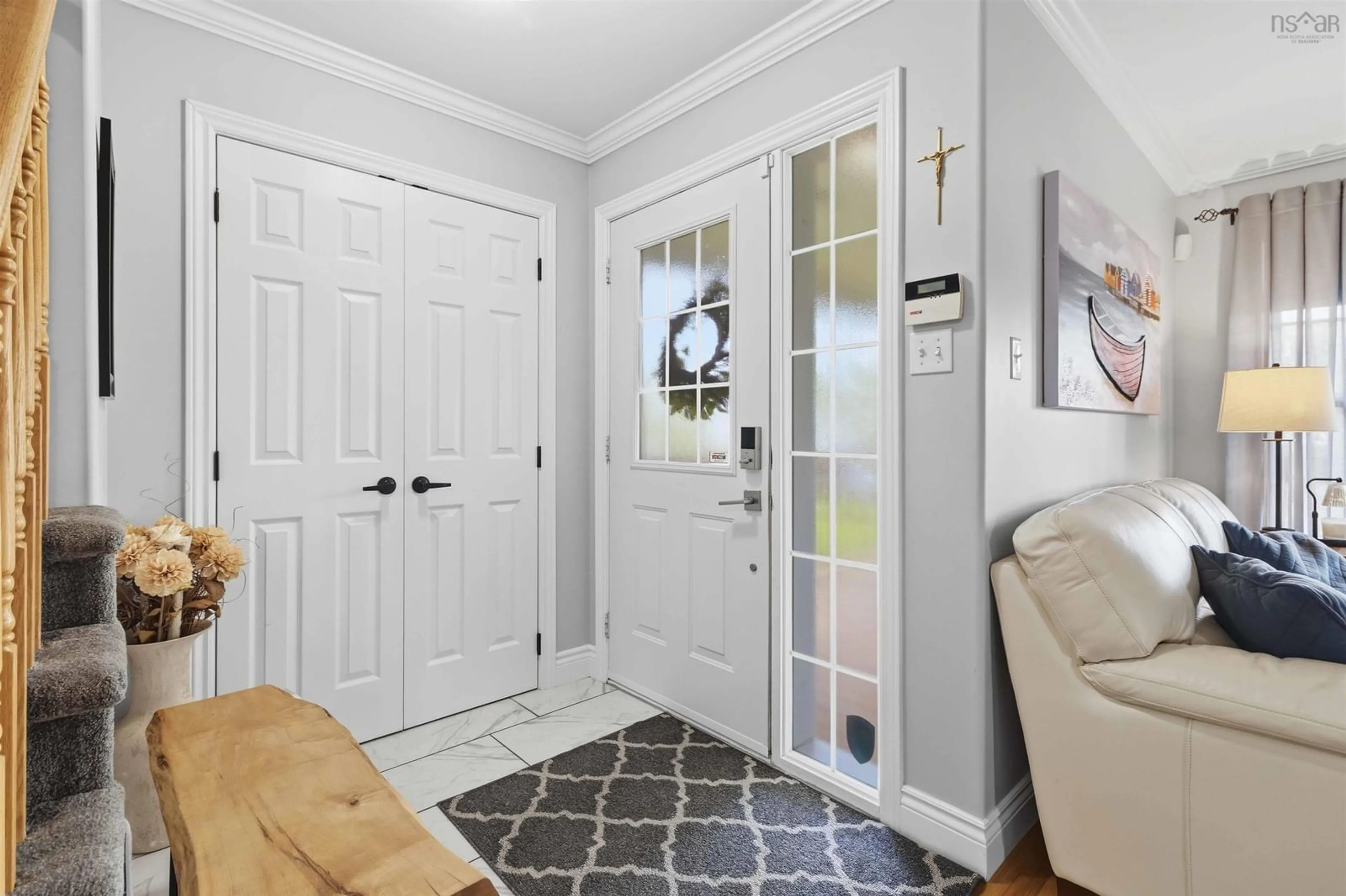 Indoor entryway for 190 Southampton Dr, Cole Harbour Nova Scotia B2V 2S9