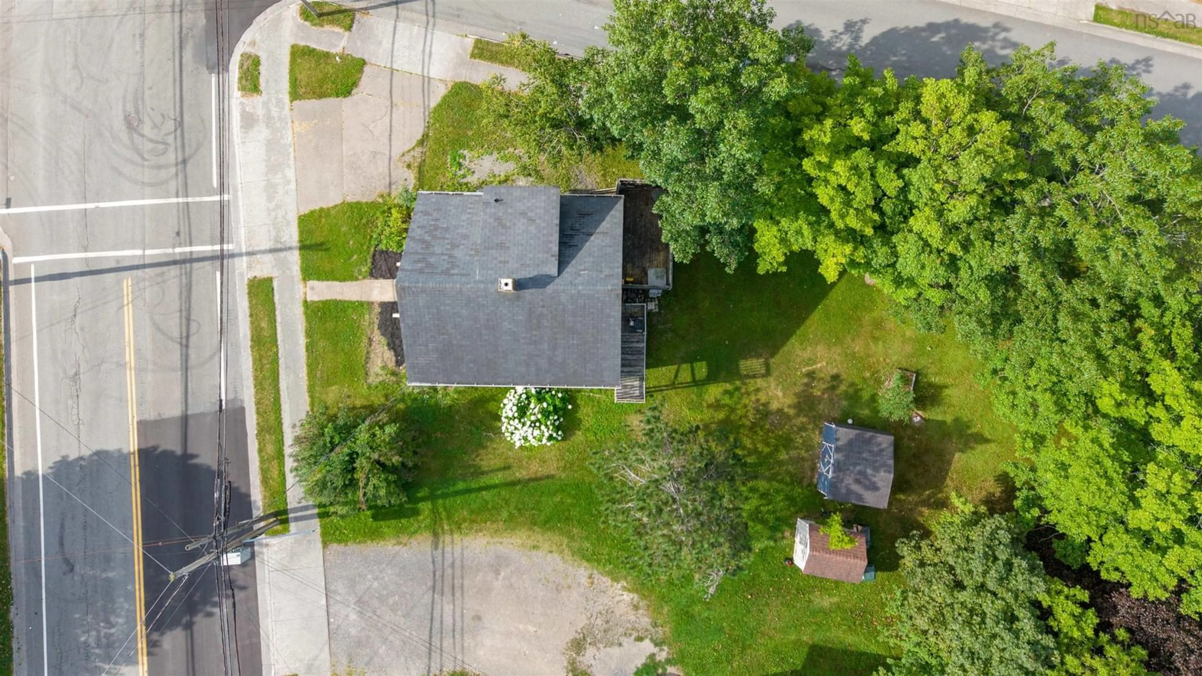 A pic from outside/outdoor area/front of a property/back of a property/a pic from drone, street for 350 Alexandra St, Sydney Nova Scotia B1S 2G3