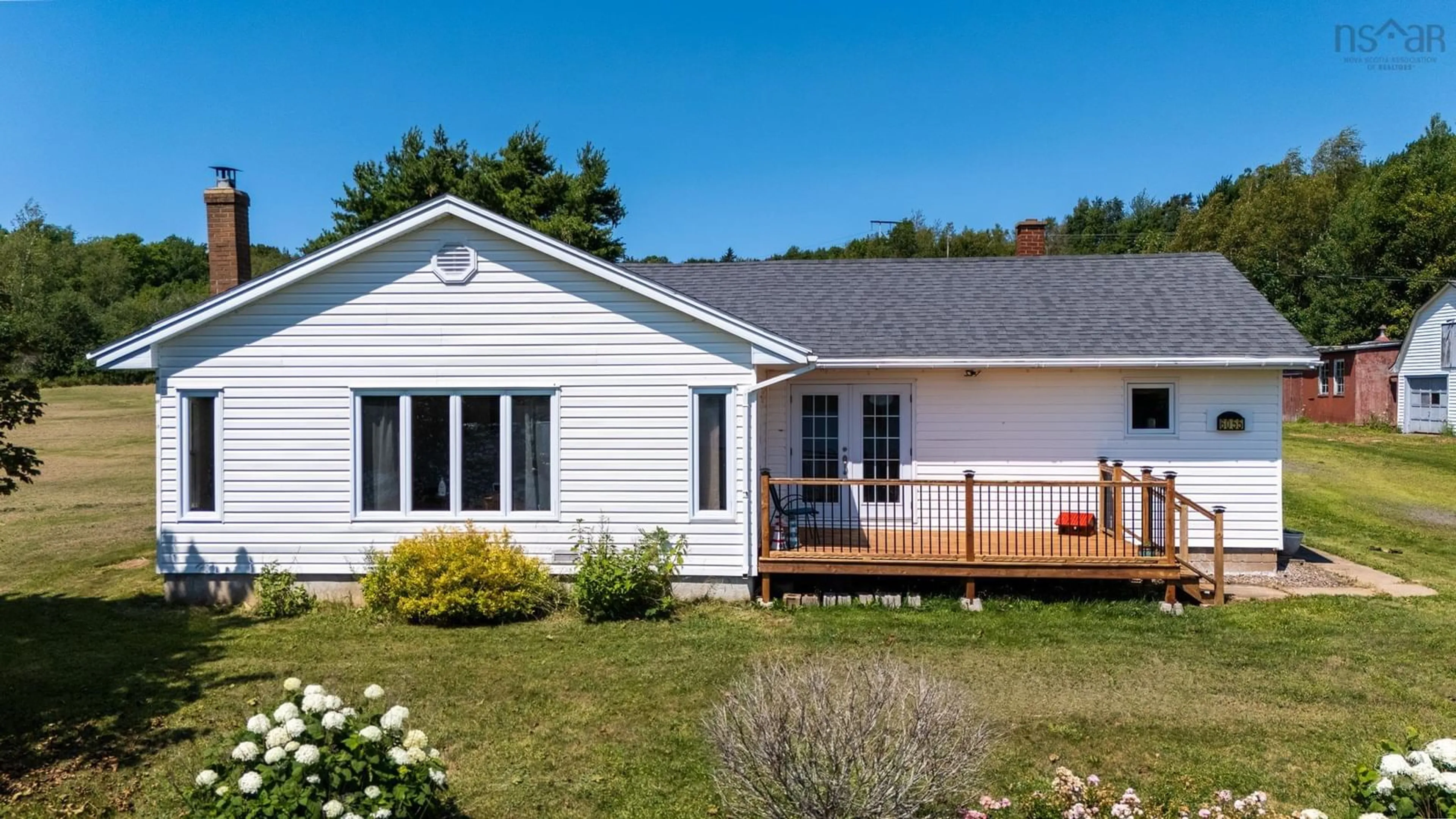 Home with vinyl exterior material, street for 6055 Highway 12, North Alton Nova Scotia B4N 3V8