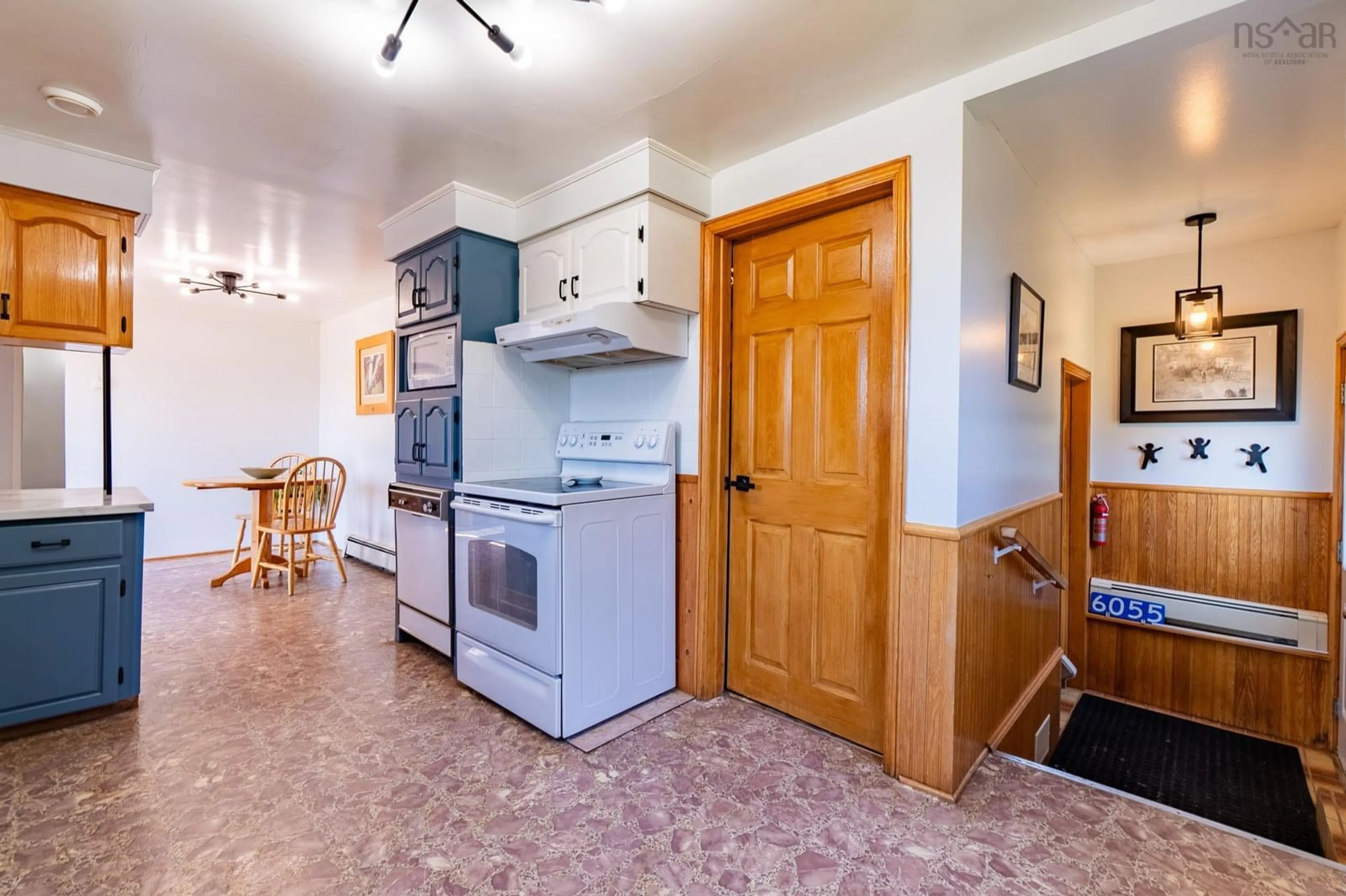 Standard kitchen, unknown for 6055 Highway 12, North Alton Nova Scotia B4N 3V8