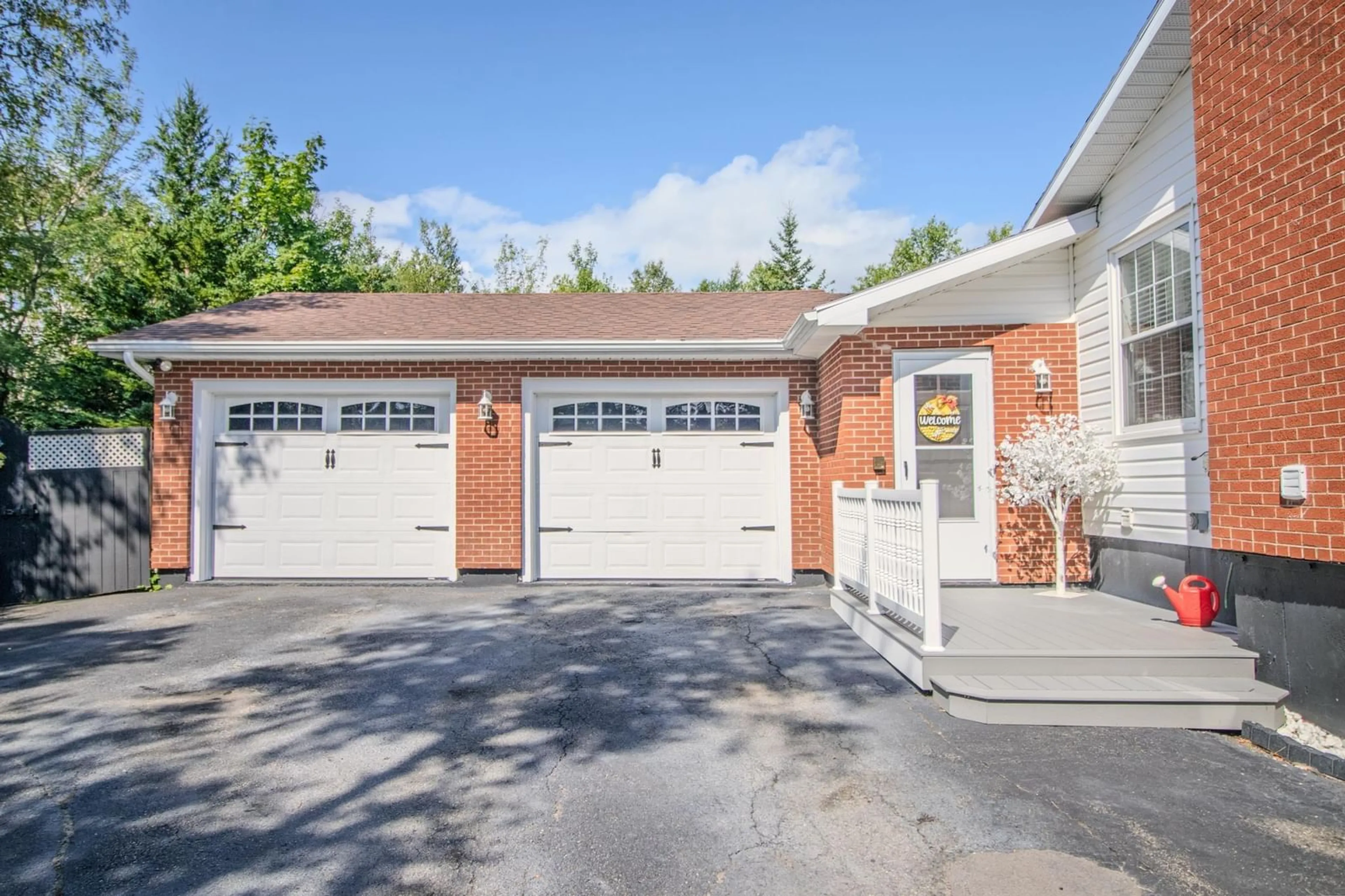 Indoor garage for 215 Evergreen Dr, Sydney Nova Scotia B1M 1A6