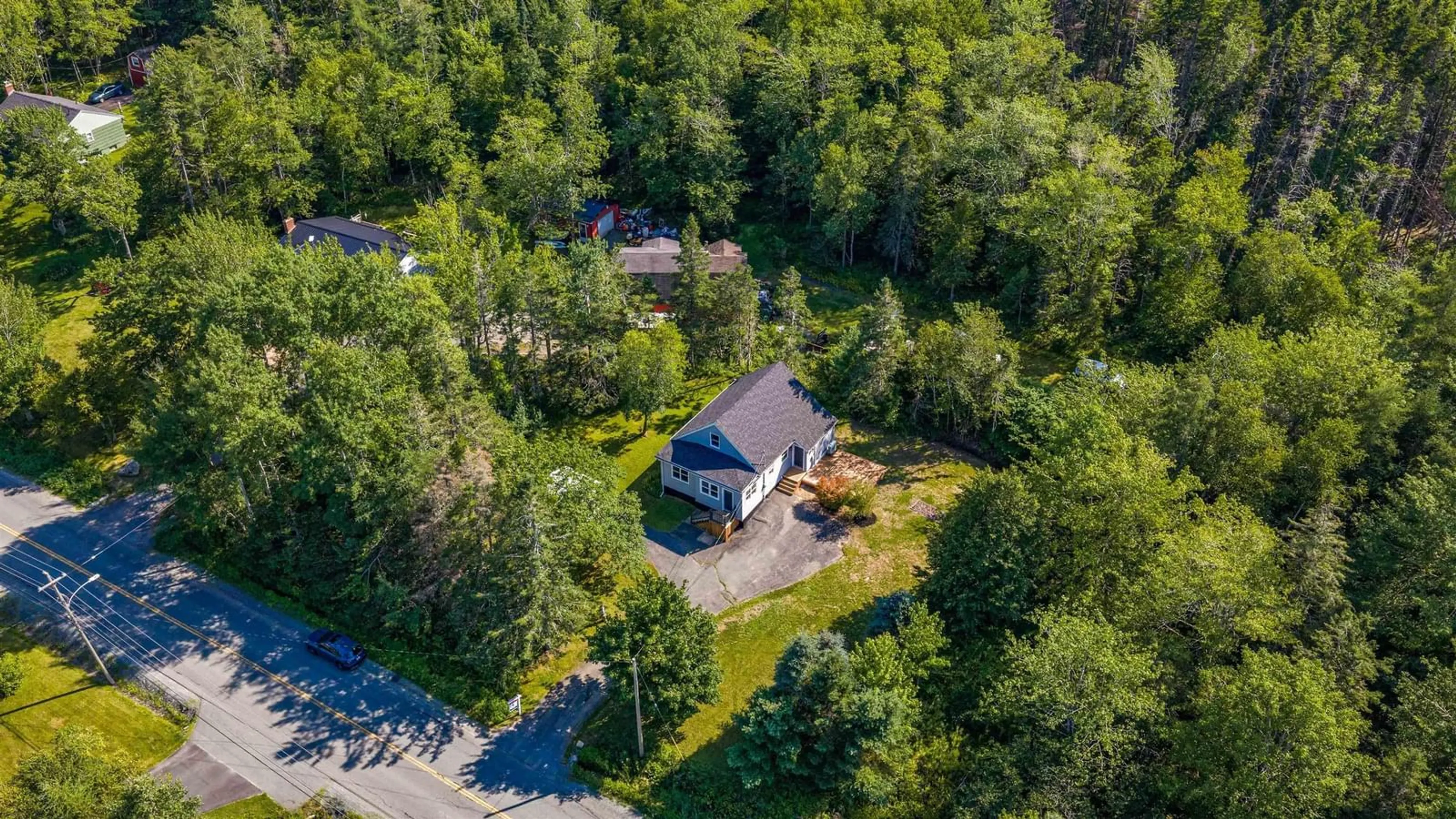 A pic from outside/outdoor area/front of a property/back of a property/a pic from drone, unknown for 379 Bissett Rd, Cole Harbour Nova Scotia B2V 2T2