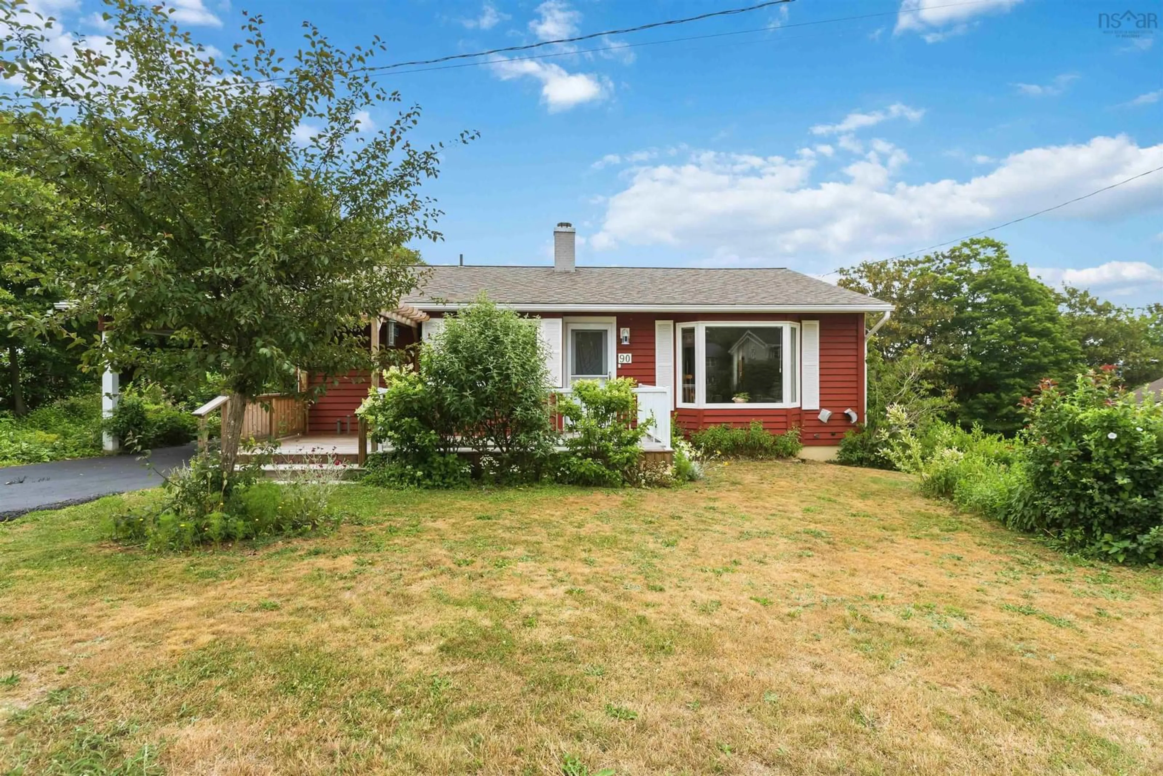A pic from outside/outdoor area/front of a property/back of a property/a pic from drone, street for 90 King St, Digby Nova Scotia B0V 1A0