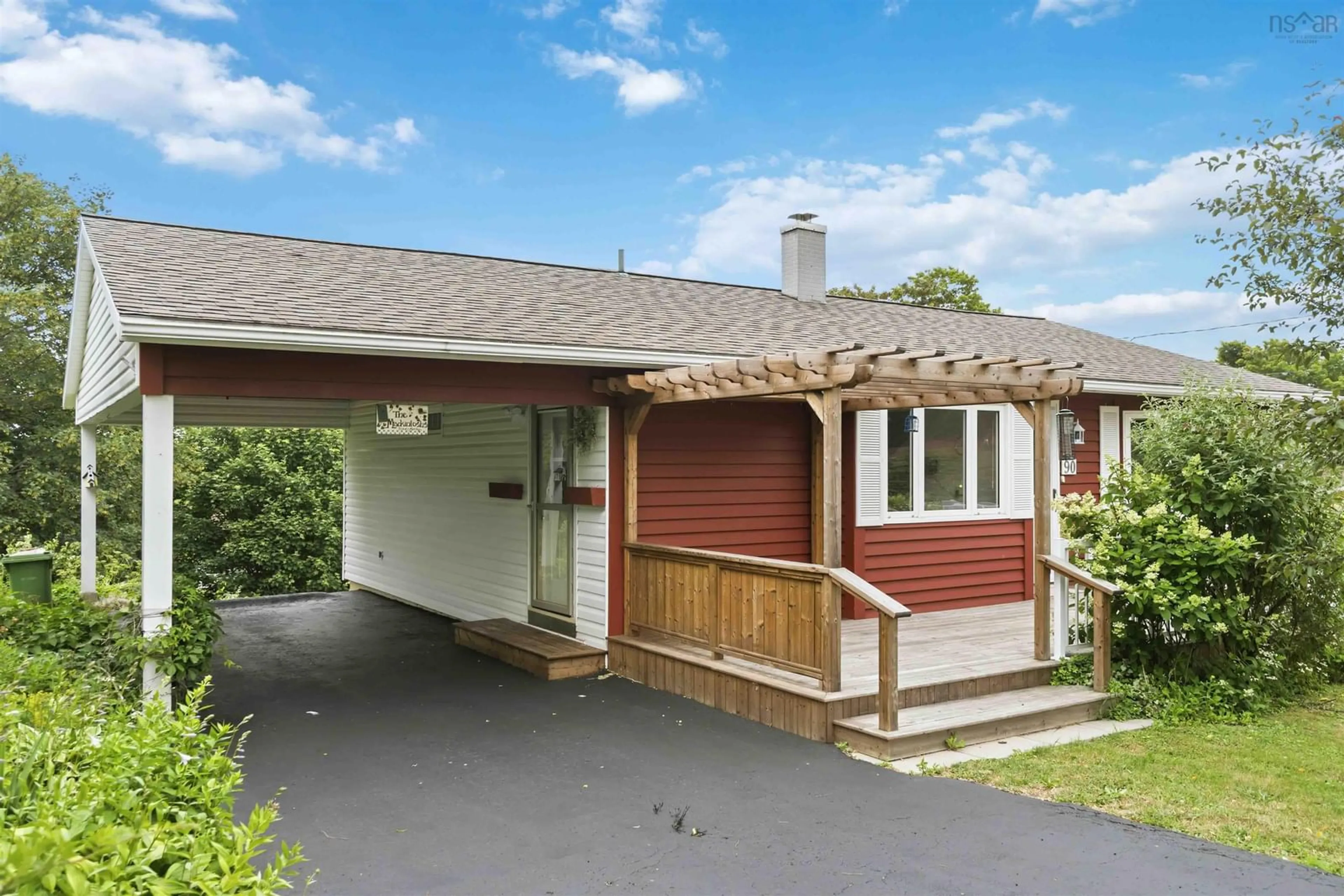 Home with vinyl exterior material, street for 90 King St, Digby Nova Scotia B0V 1A0