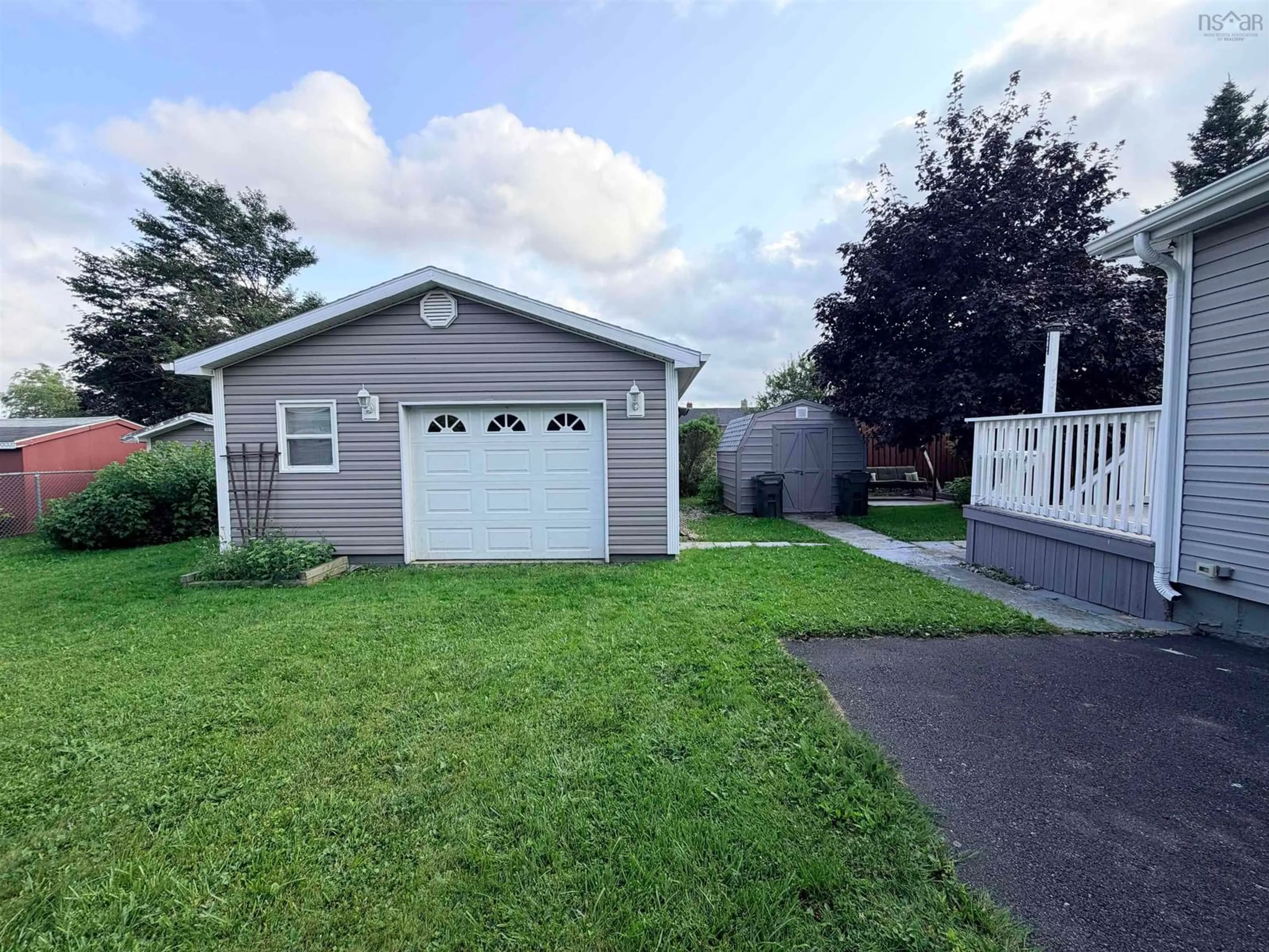 Shed for 3436 Wood Ave, New Waterford Nova Scotia B1H 1V3