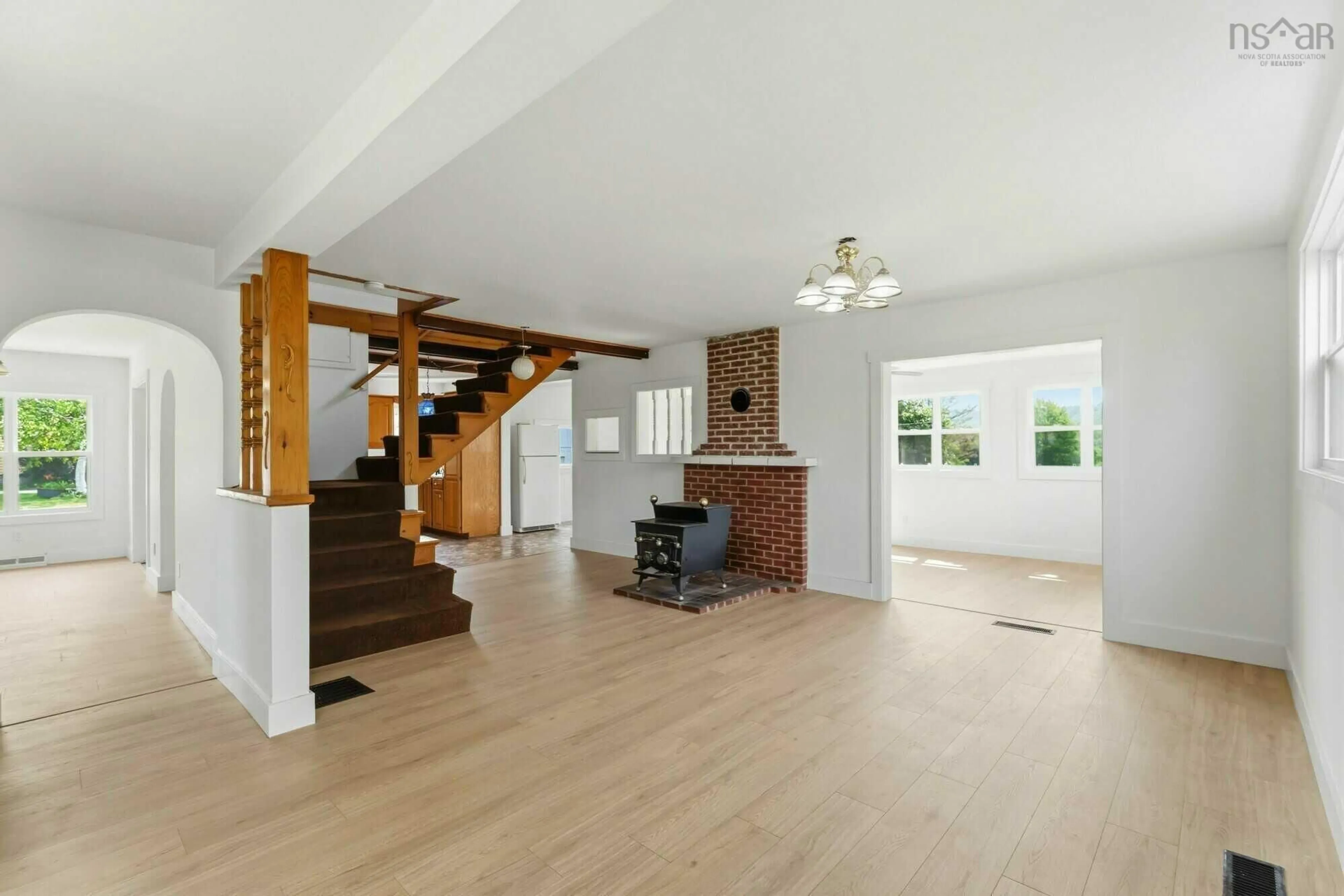 Indoor foyer for 9746 Highway 1, Paradise Nova Scotia B0S 1R0