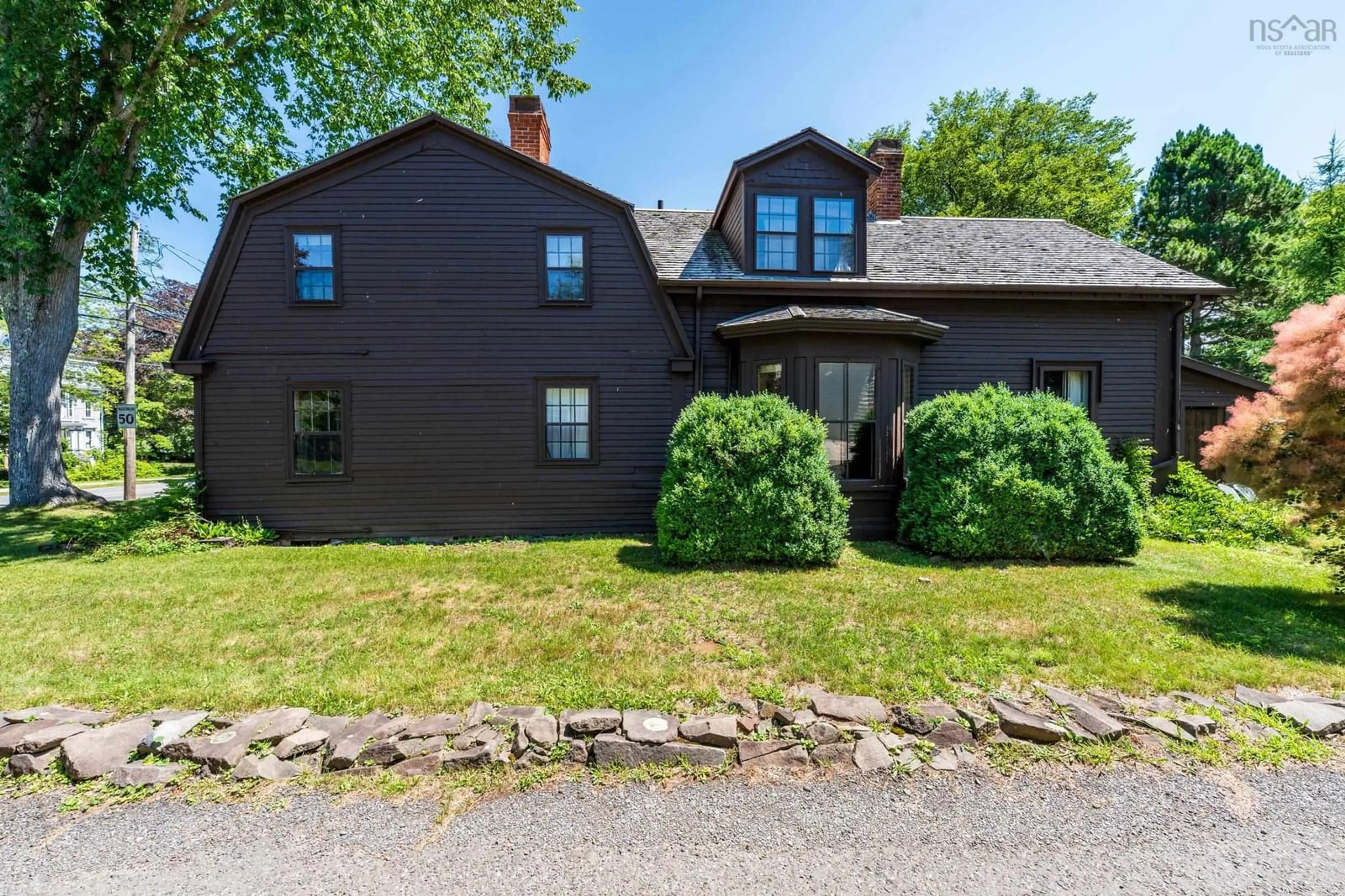 A pic from outside/outdoor area/front of a property/back of a property/a pic from drone, street for 477 St George St, Annapolis Royal Nova Scotia B0S 1A0