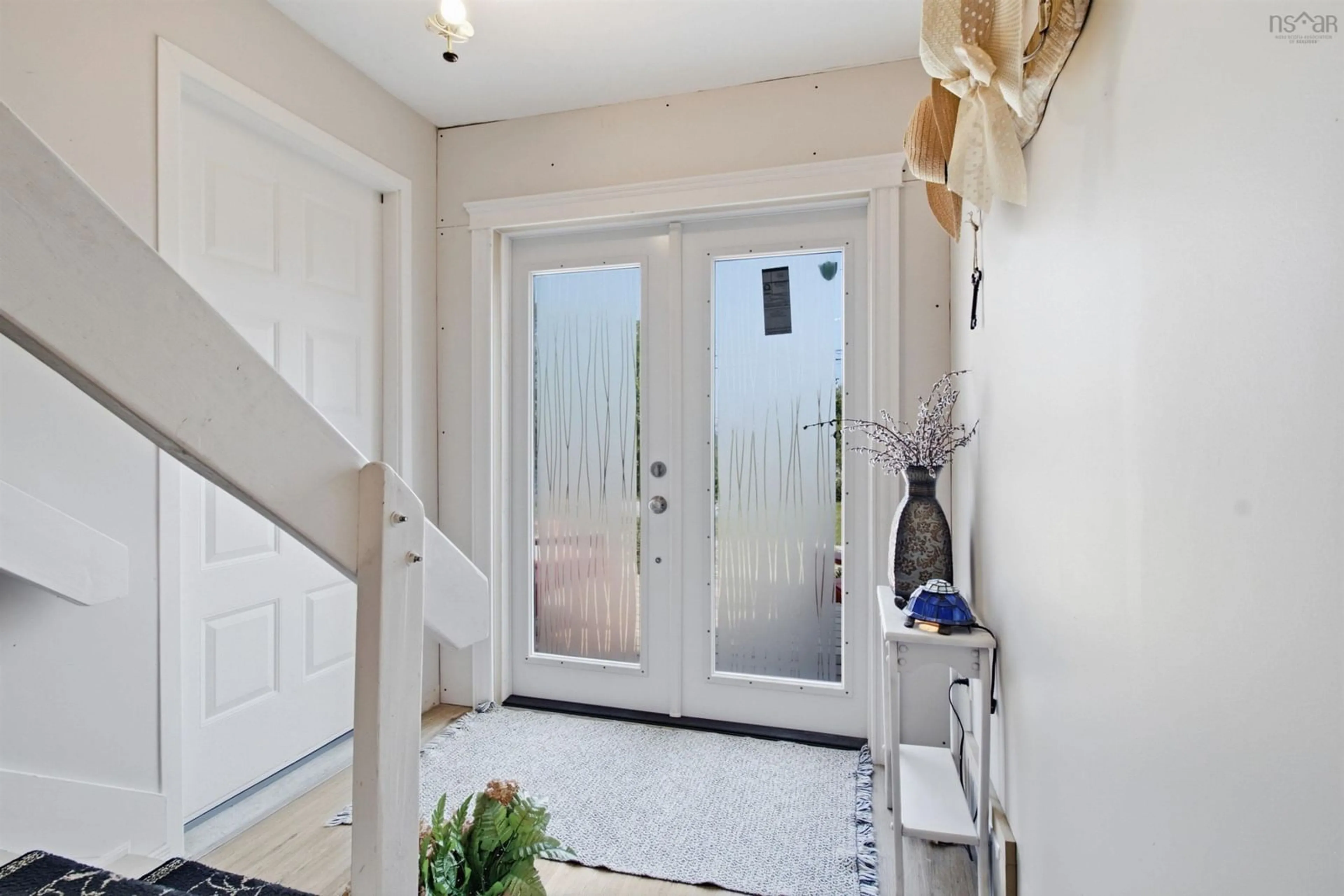 Indoor entryway for 1924 Highway 329, Hubbards Nova Scotia B0J 1T0