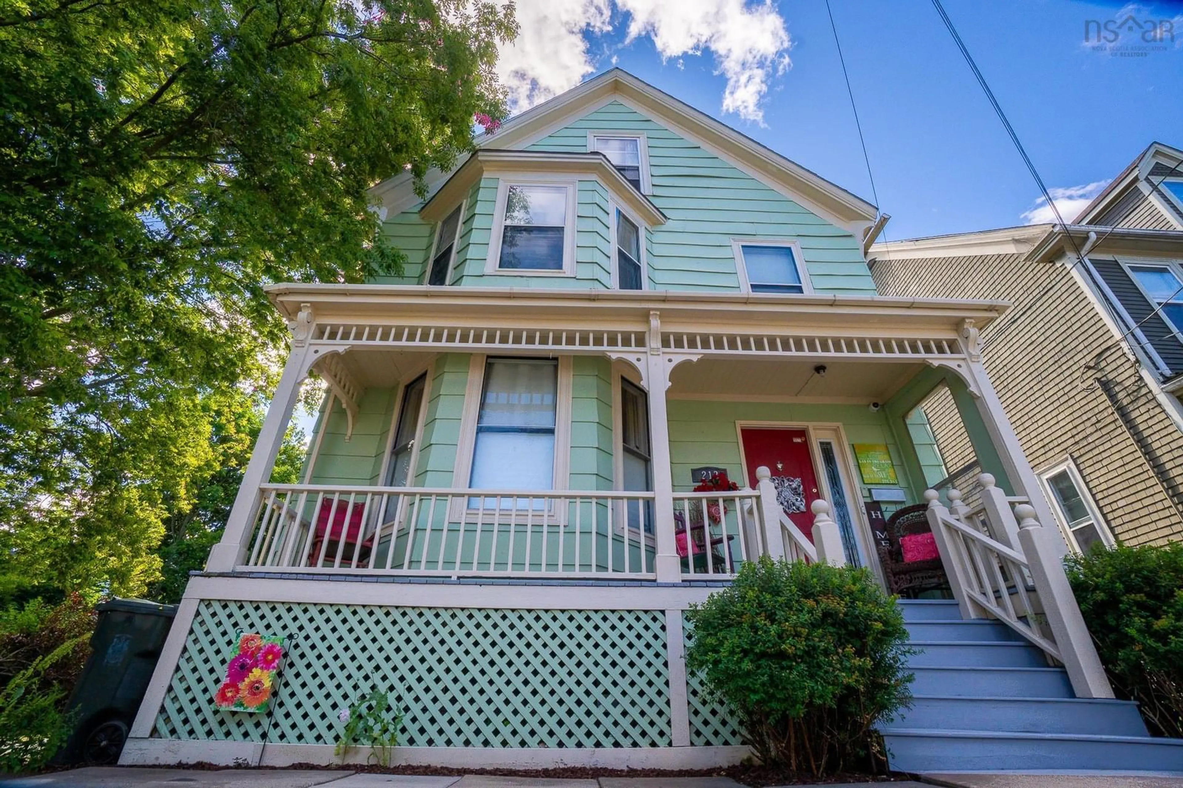 Home with vinyl exterior material, street for 213 Victoria St, Windsor Nova Scotia B0N 2T0