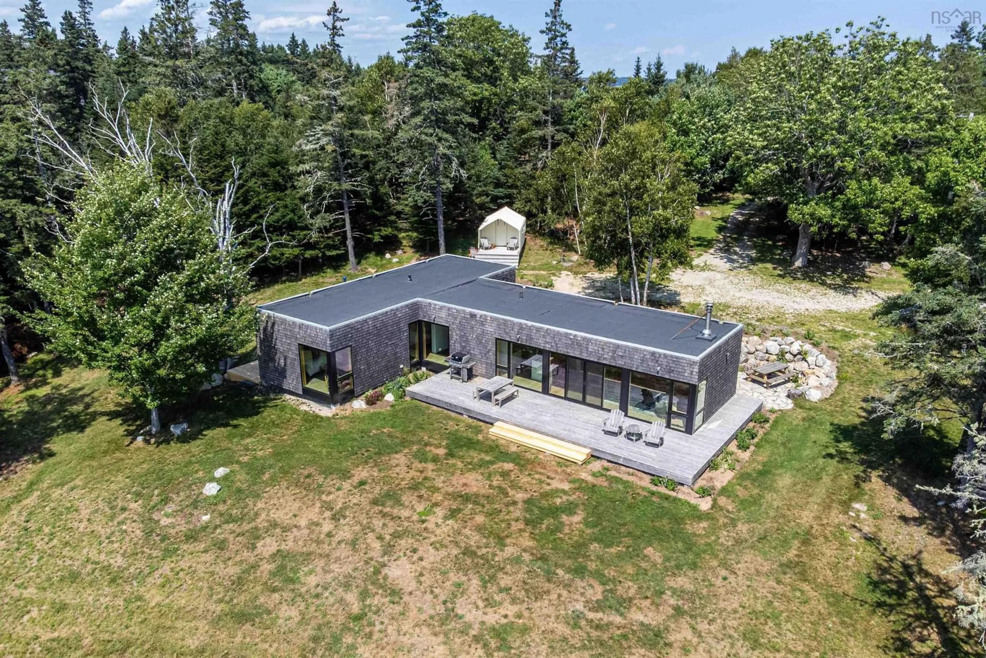 A pic from outside/outdoor area/front of a property/back of a property/a pic from drone, building for 143 South Cove Dr, Feltzen South Nova Scotia B0J 2X0