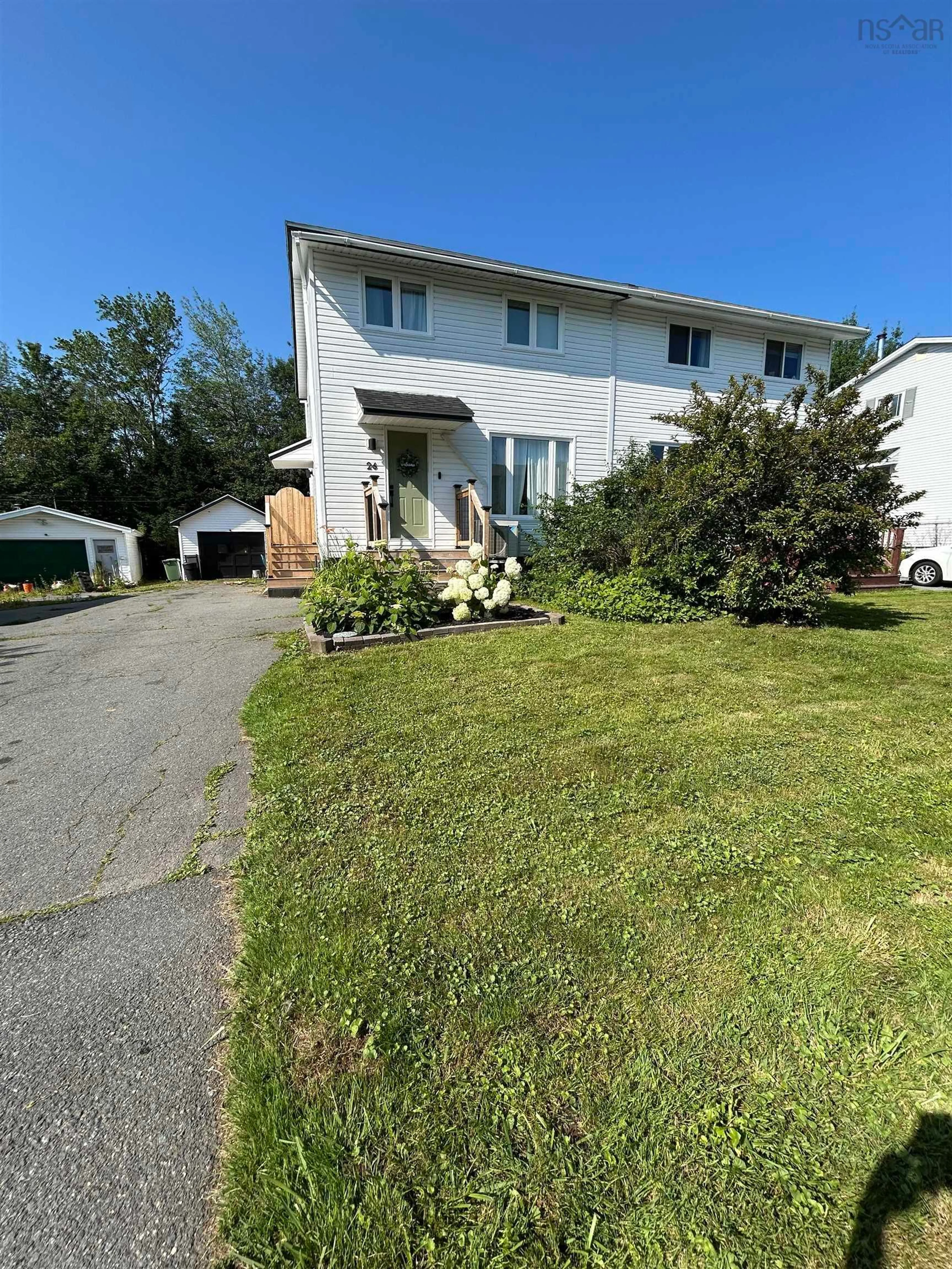 A pic from outside/outdoor area/front of a property/back of a property/a pic from drone, street for 26 Lynnville Dr, Sackville Nova Scotia B4C 2H8