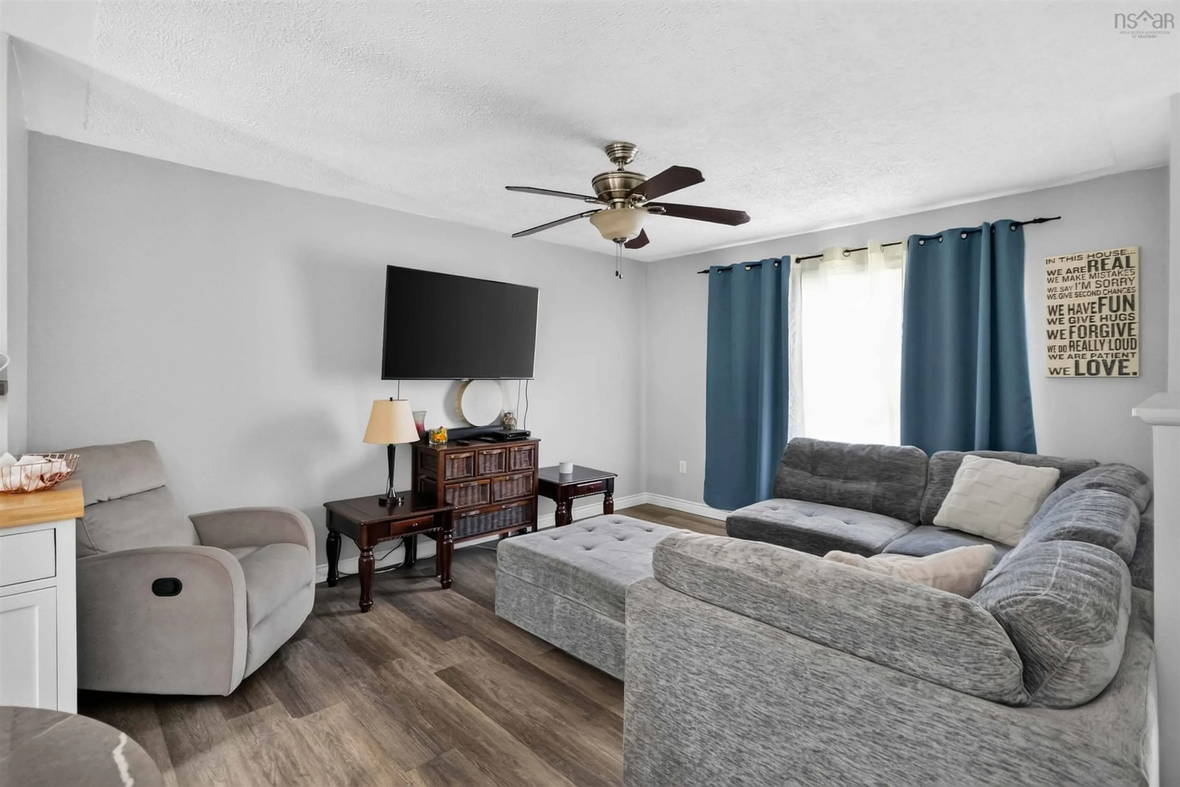 Living room with furniture, unknown for 58 Circassion Dr, Cole Harbour Nova Scotia B2W 4N3