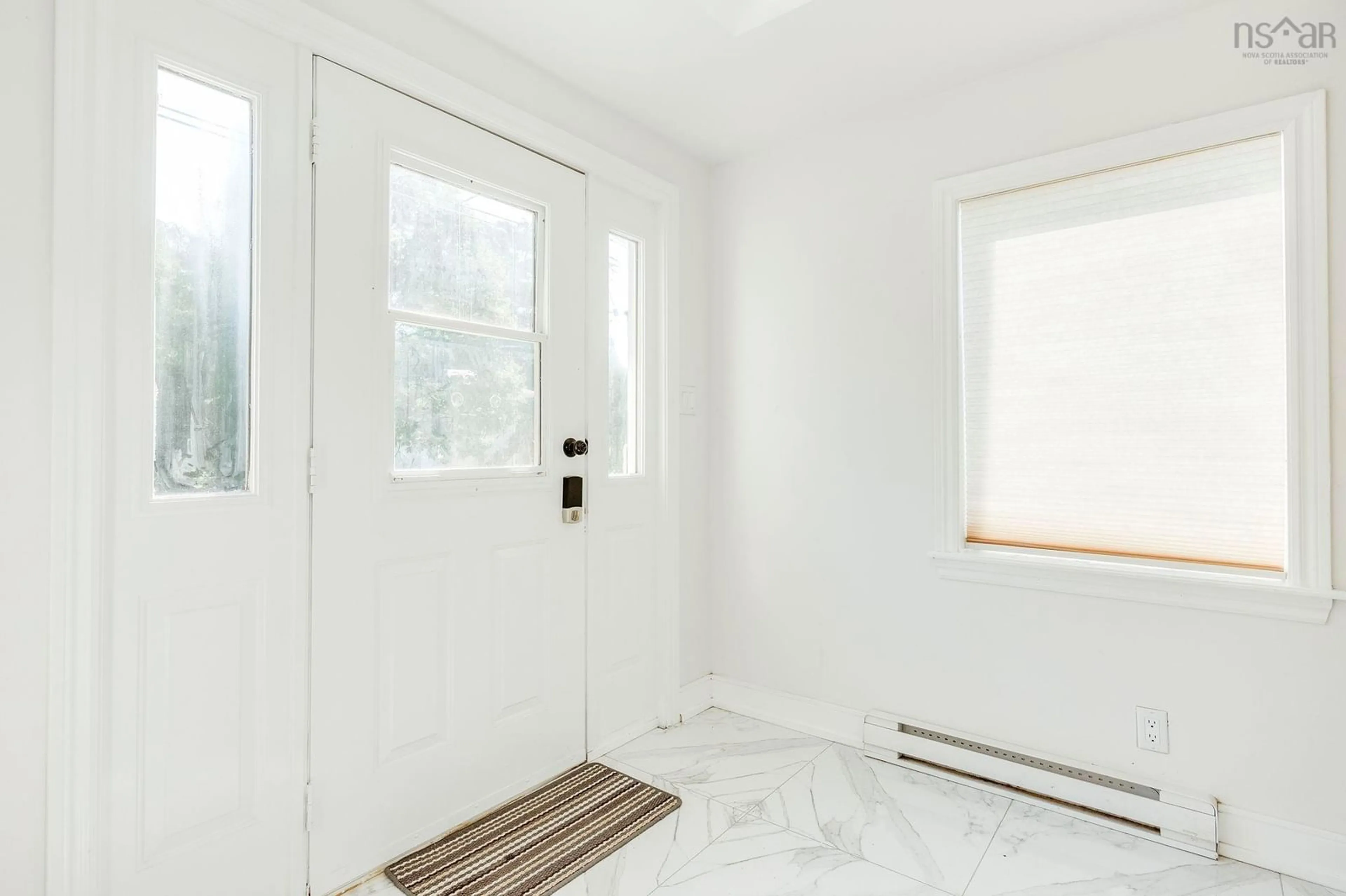 Indoor entryway for 1119 Neily Cres, Kingston Nova Scotia B0P 1N0