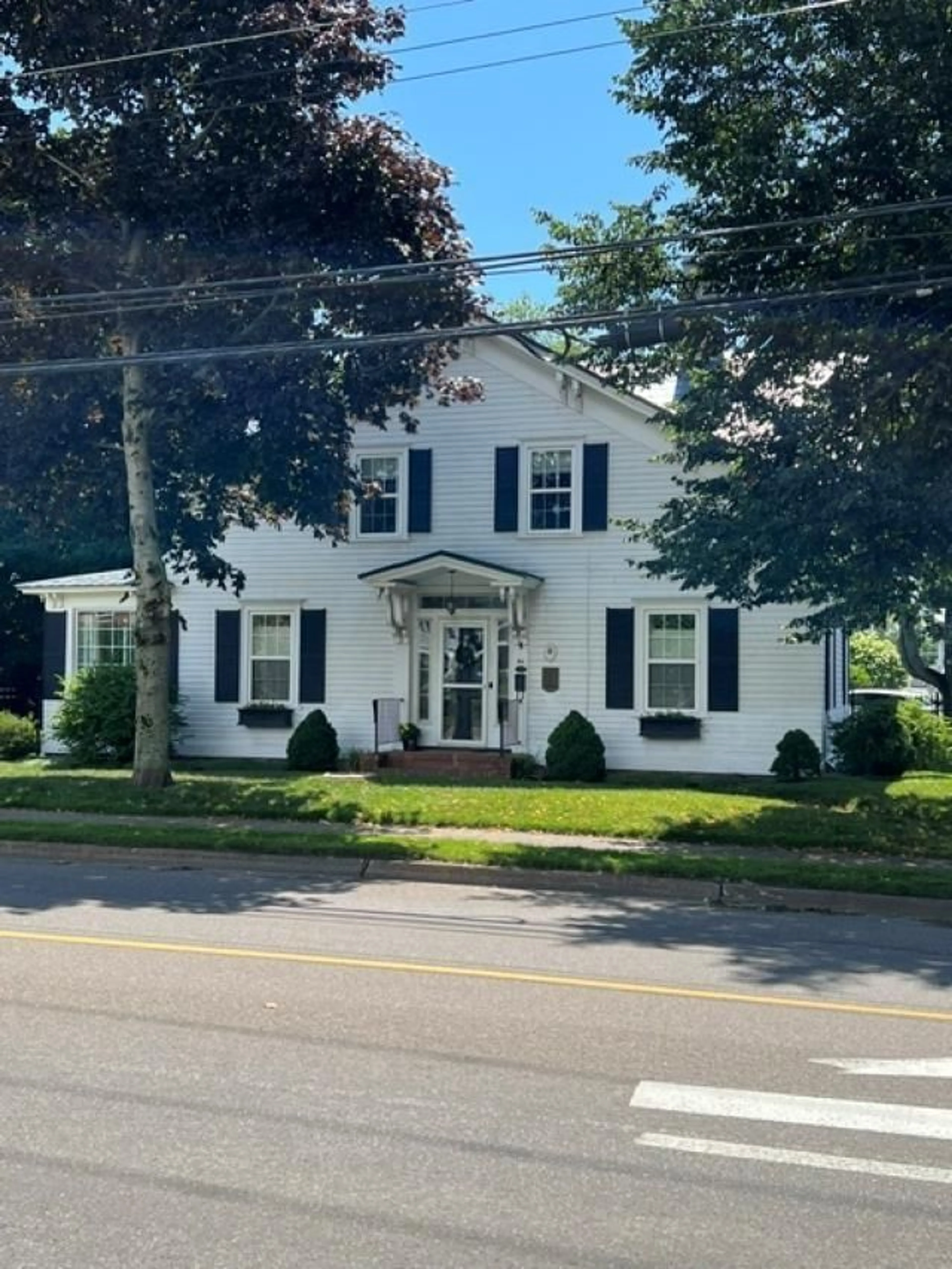 Home with vinyl exterior material, street for 86 Queen St, Truro Nova Scotia B2N 2B3