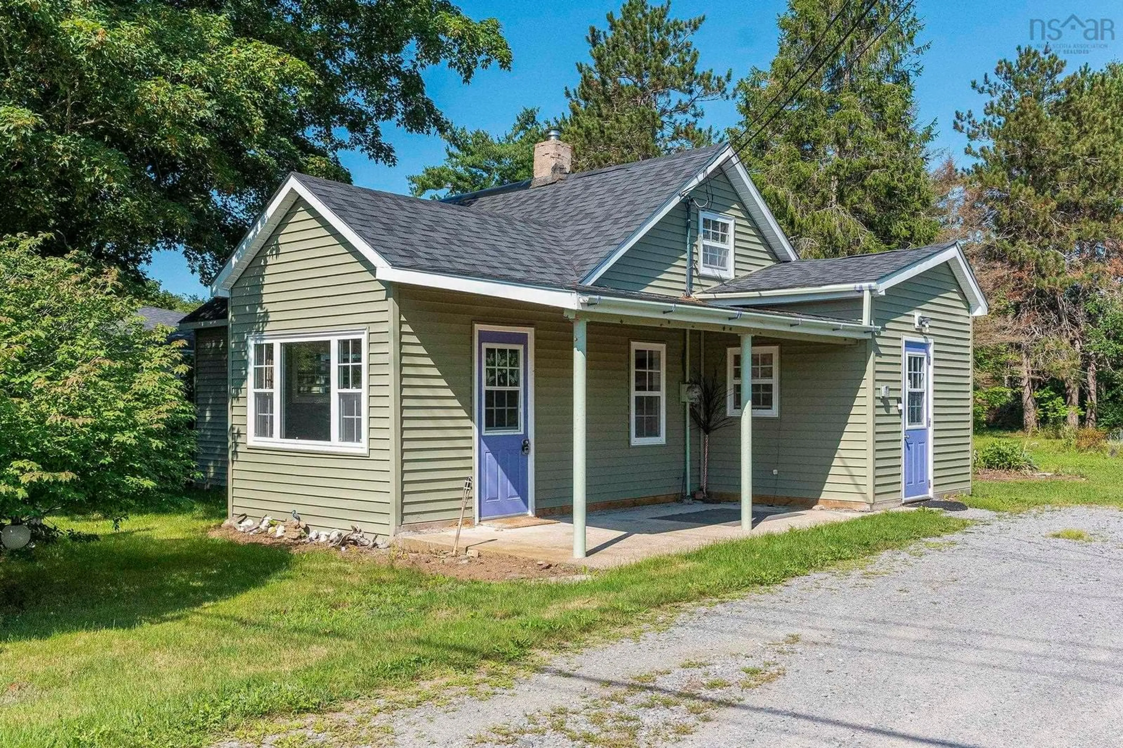 Home with vinyl exterior material, street for 8801 201 Hwy, Nictaux Nova Scotia B0S 1P0
